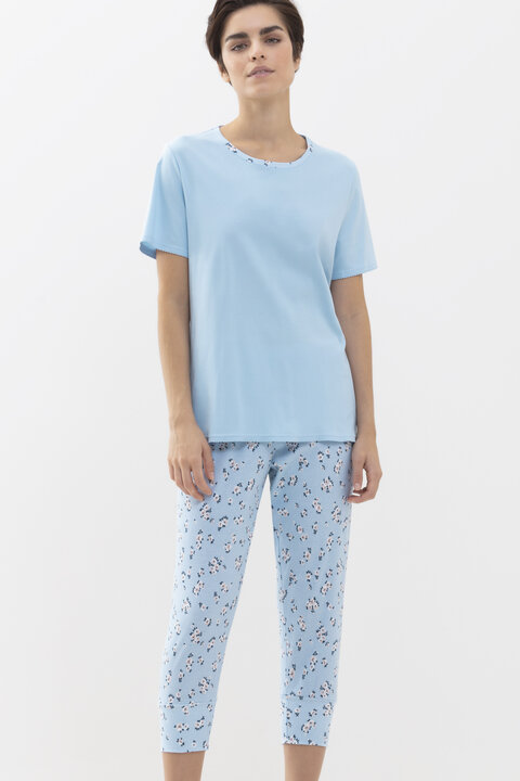Schlafanzug Dream Blue Serie Yasmina Frontansicht | mey®