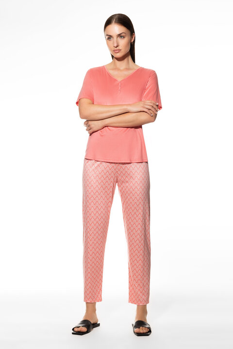 Buy Women's pyjamas online