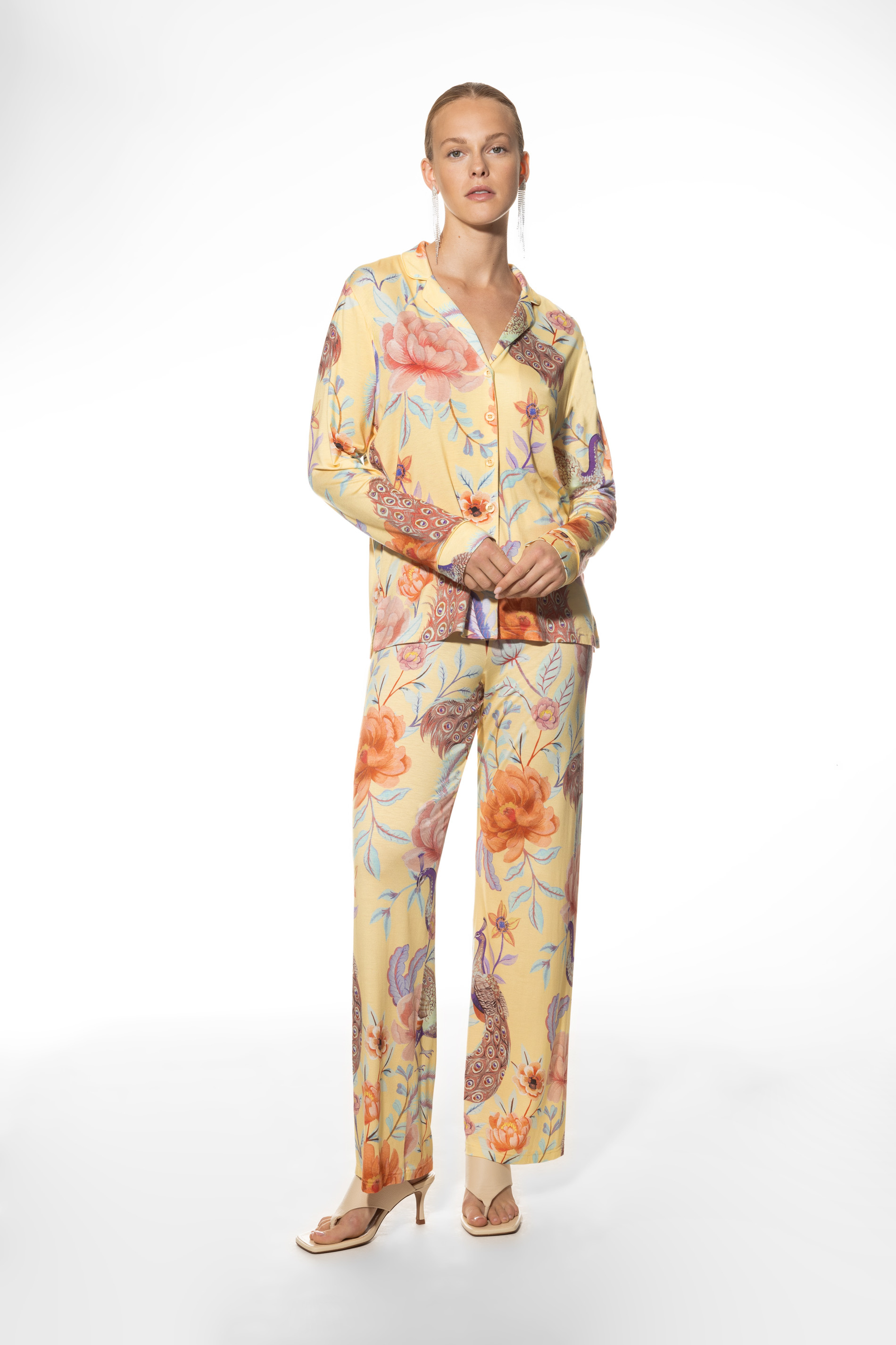 Long pyjamas Serie Naela Front View | mey®