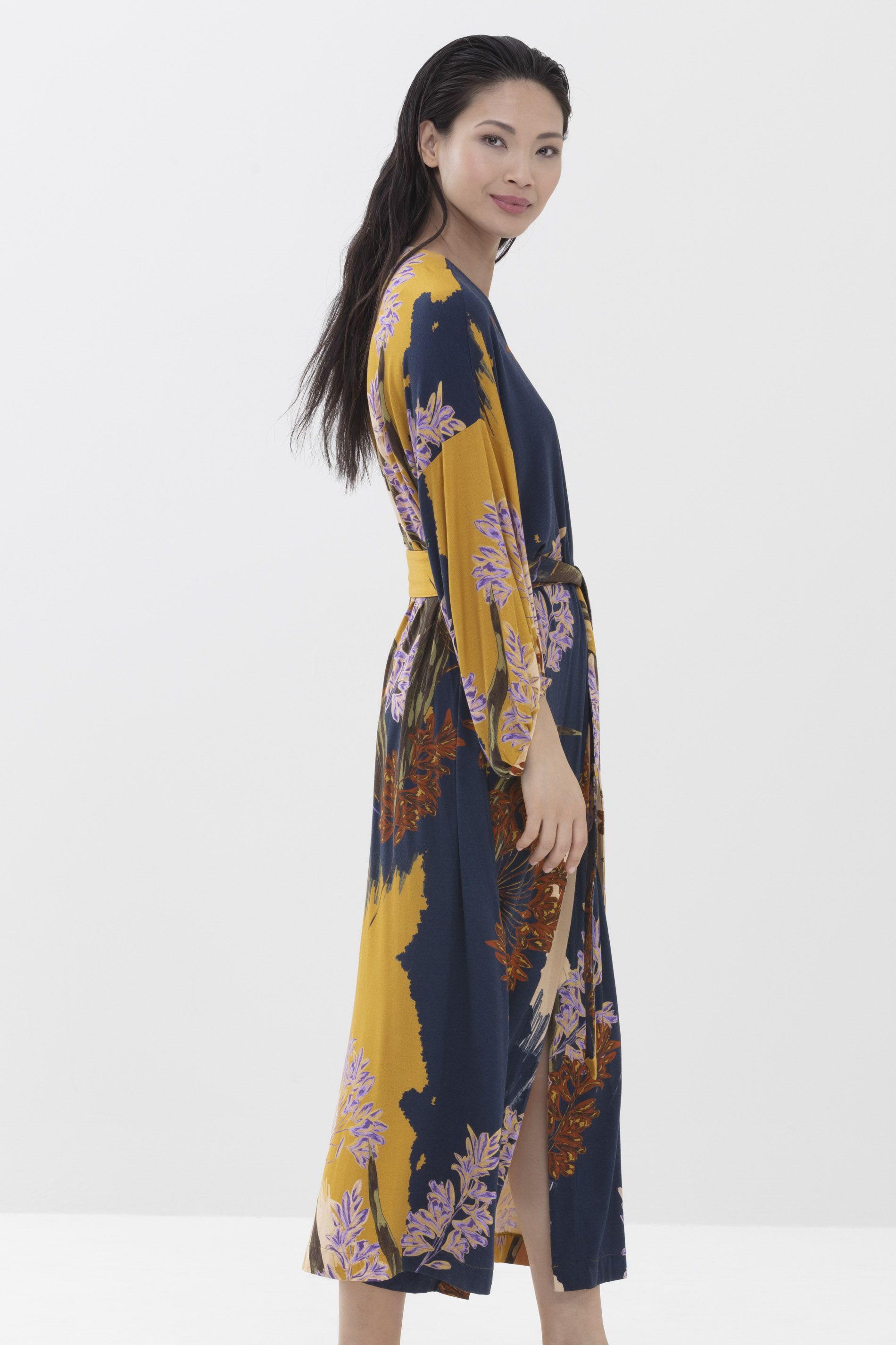 Kimono-Mantel Ink Blue Serie Noelia Detailansicht 02 | mey®