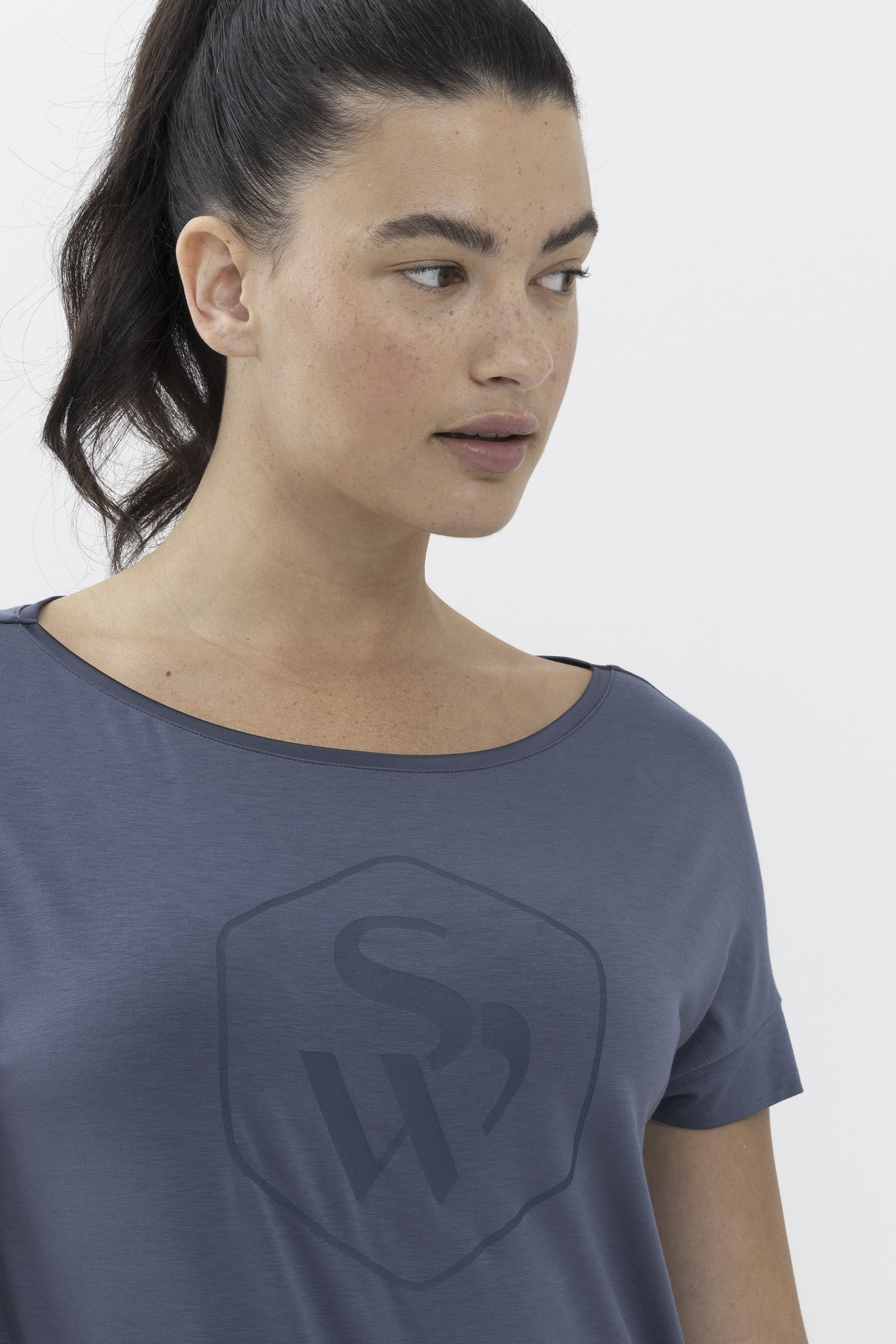 T-Shirt Carbon Serie Breathable Detailansicht 01 | mey®