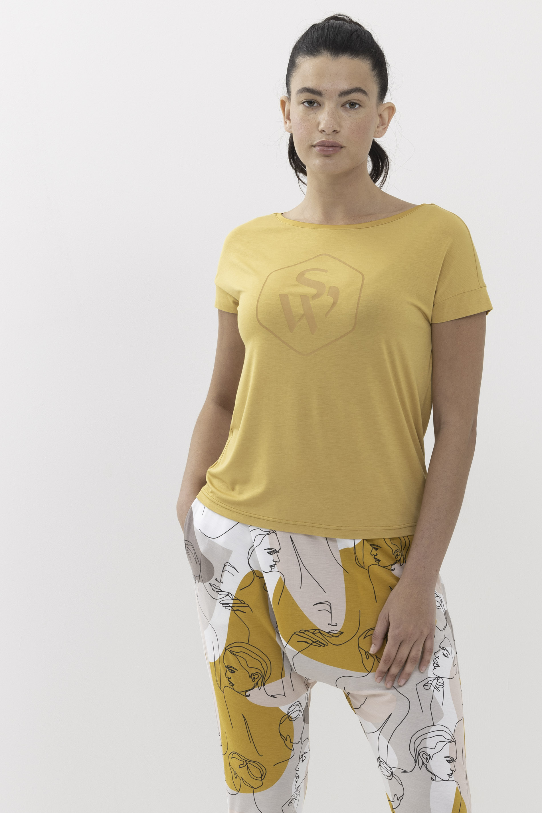 T-shirt Wintergold Serie Breathable Vooraanzicht | mey®