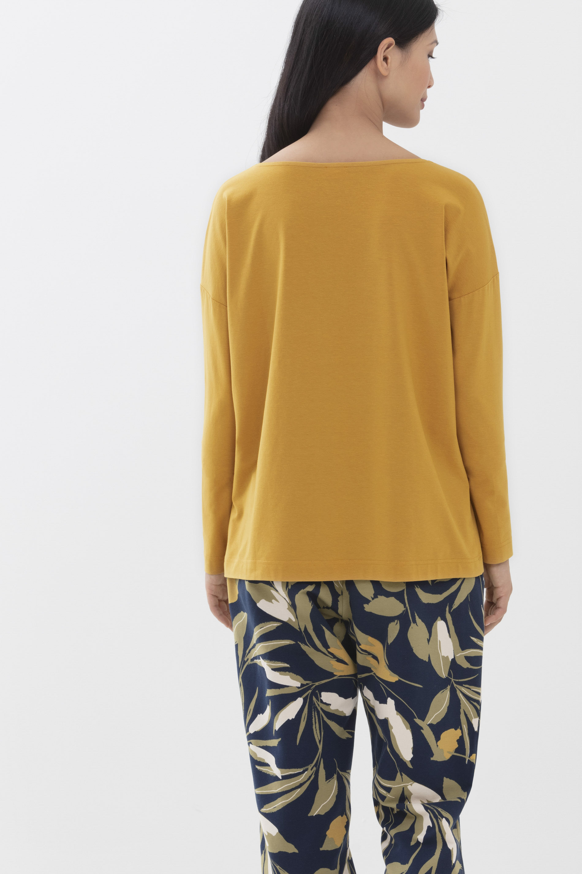 Long-sleeved shirt Wintergold Serie Aya Rear View | mey®