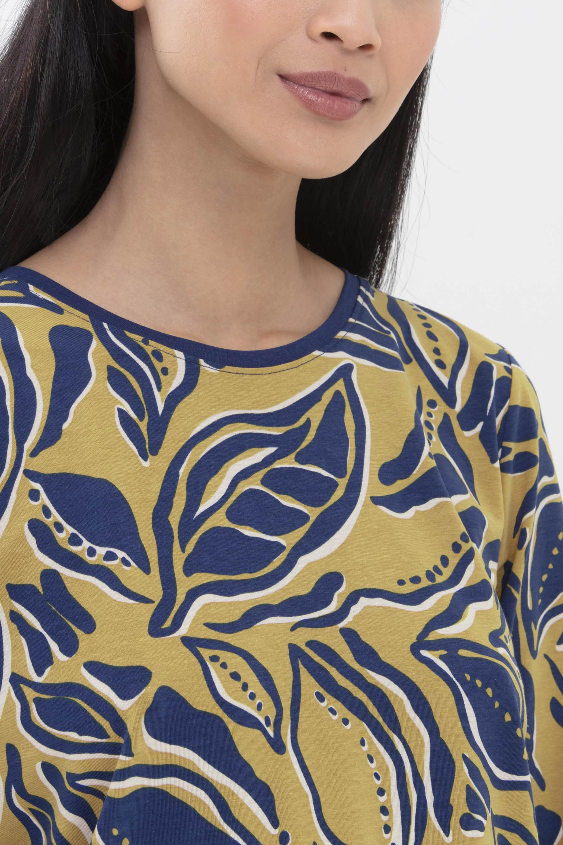 Long-sleeved shirt Wintergold Serie Jola Detail View 01 | mey®