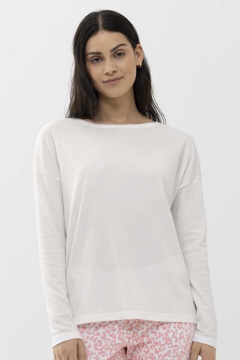 Long-sleeved shirt Serie Anjella Front View | mey®