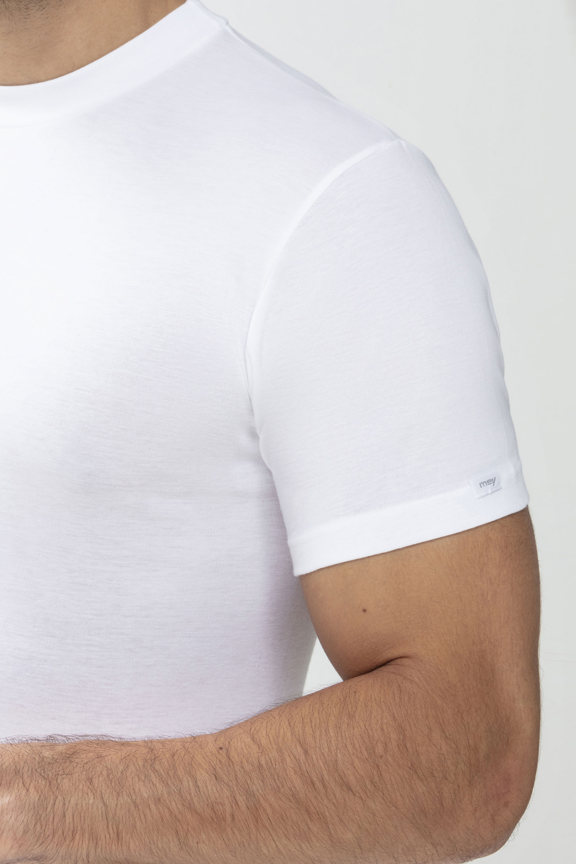 Olympia-Shirt White Serie Noblesse Detail View 01 | mey®