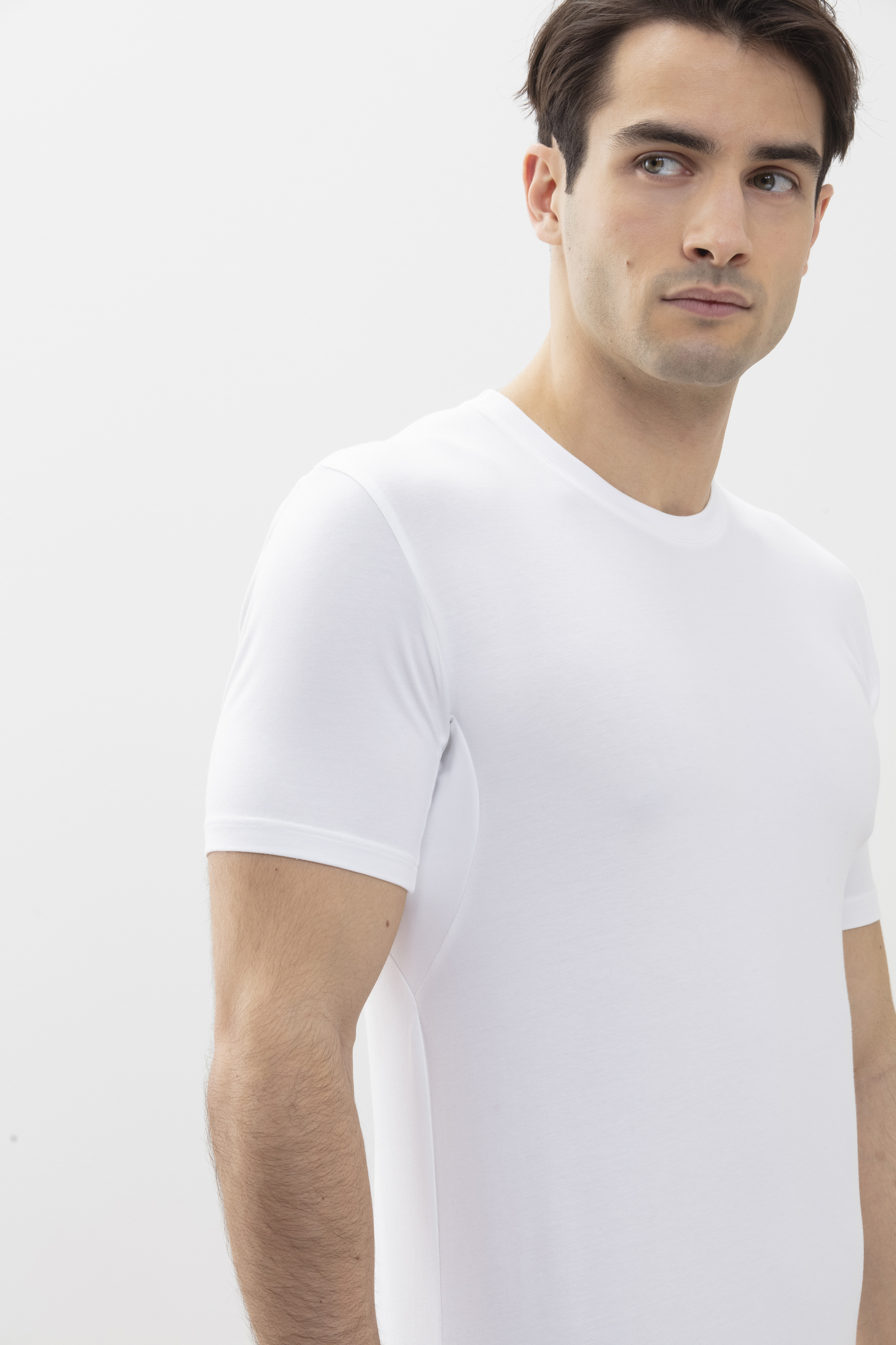 Hybrid T-shirt White Serie Hybrid T-Shirt Detail View 02 | mey®