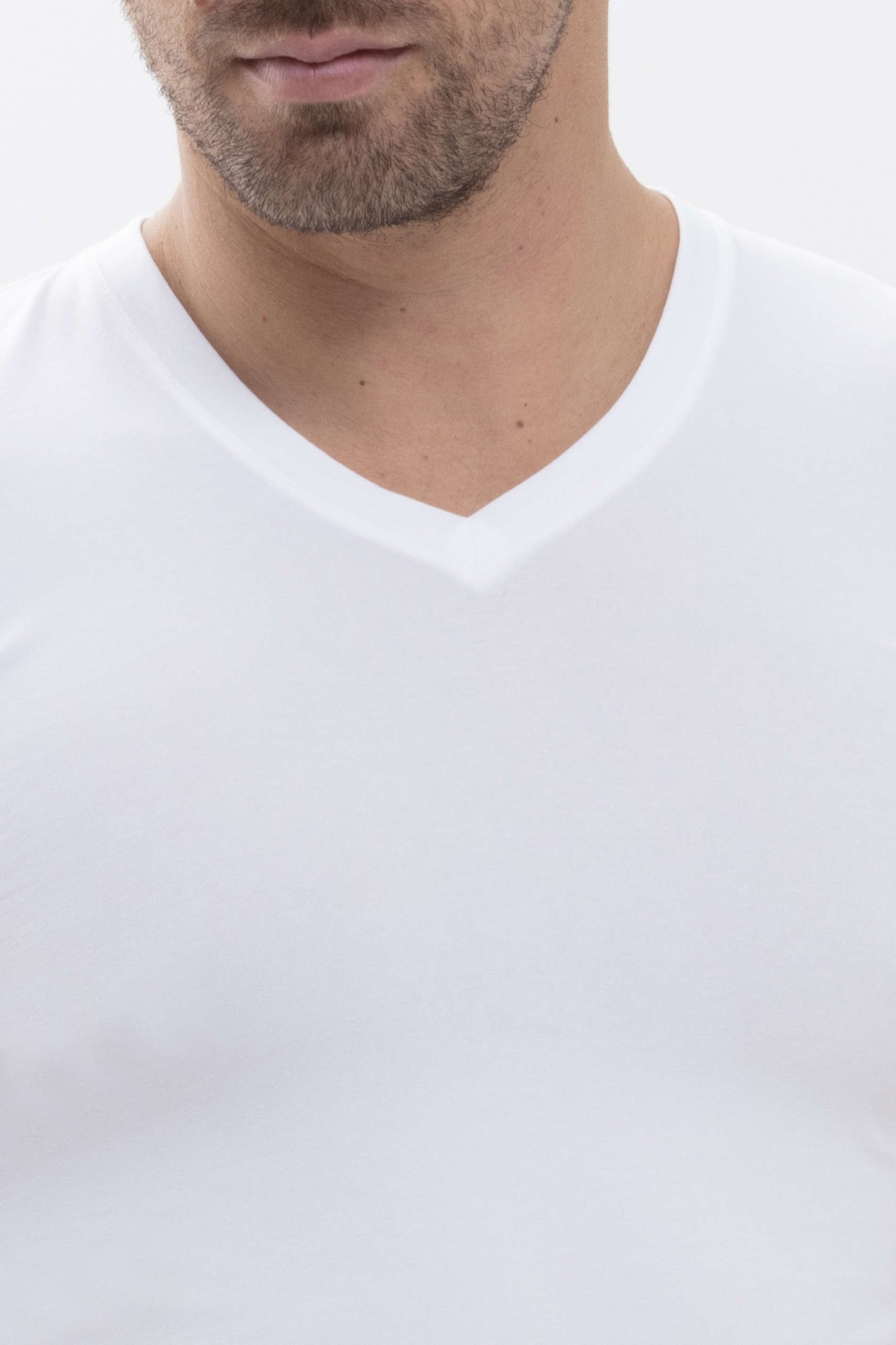 Hybrid T-shirt White Serie Hybrid T-Shirt Detail View 02 | mey®
