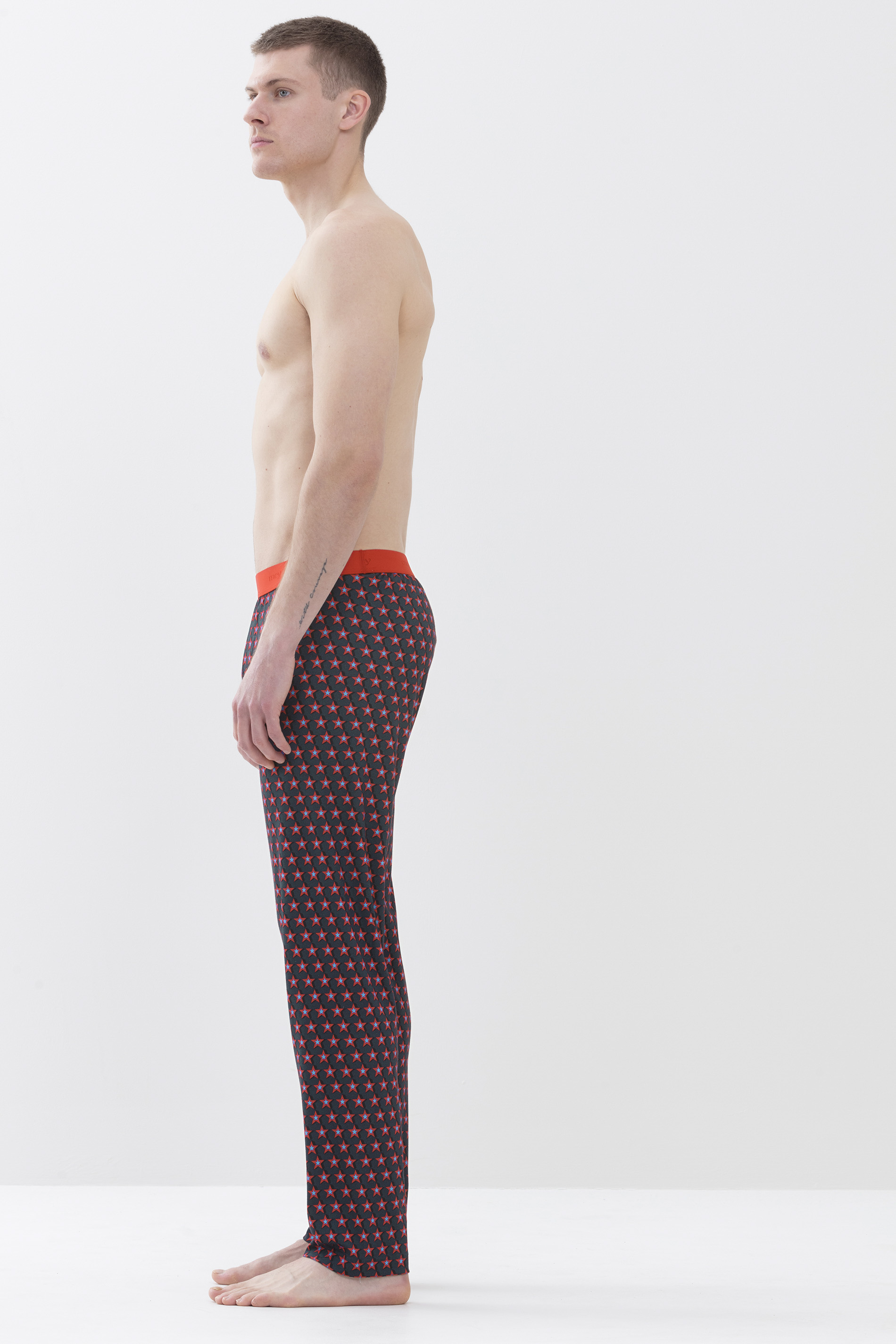 Long pants Fire Red Serie RE:THINK STAR Detail View 01 | mey®