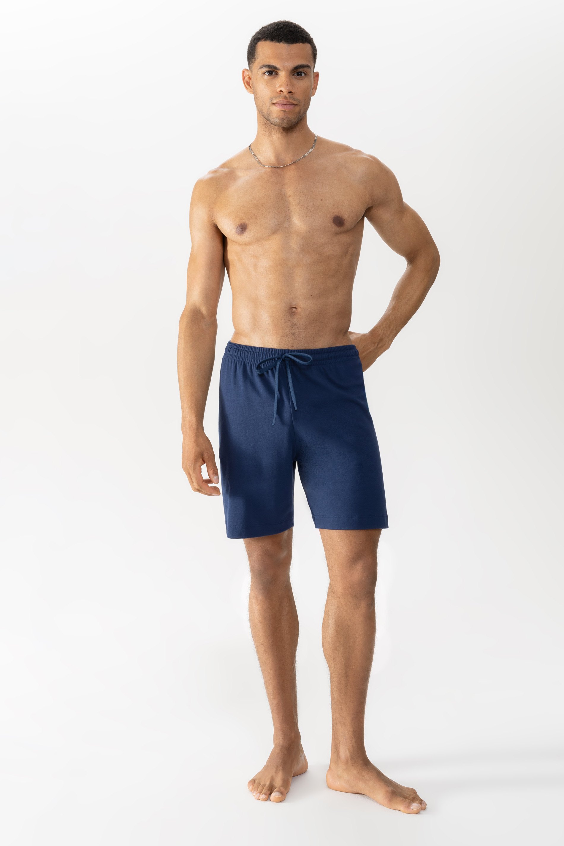 Shorts Serie Solid Night Front View | mey®