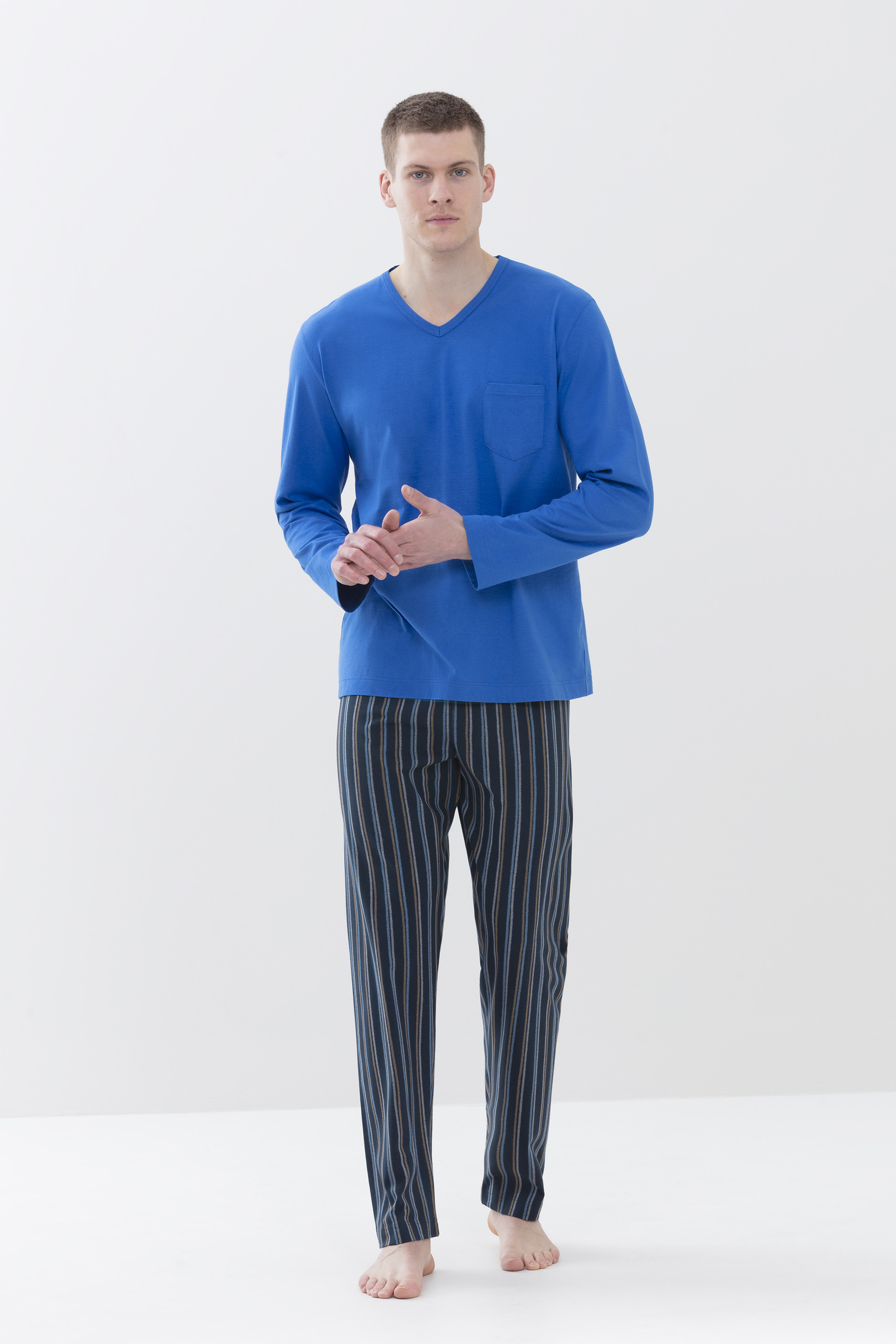 Pyjamas Porcelain Blue Serie Unregular Stripes Front View | mey®