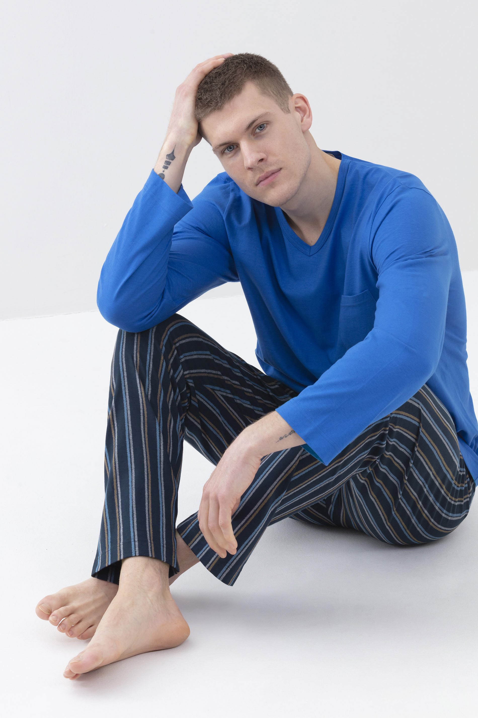 Pyjama Porcelain Blue Serie Unregular Stripes Festlegen | mey®