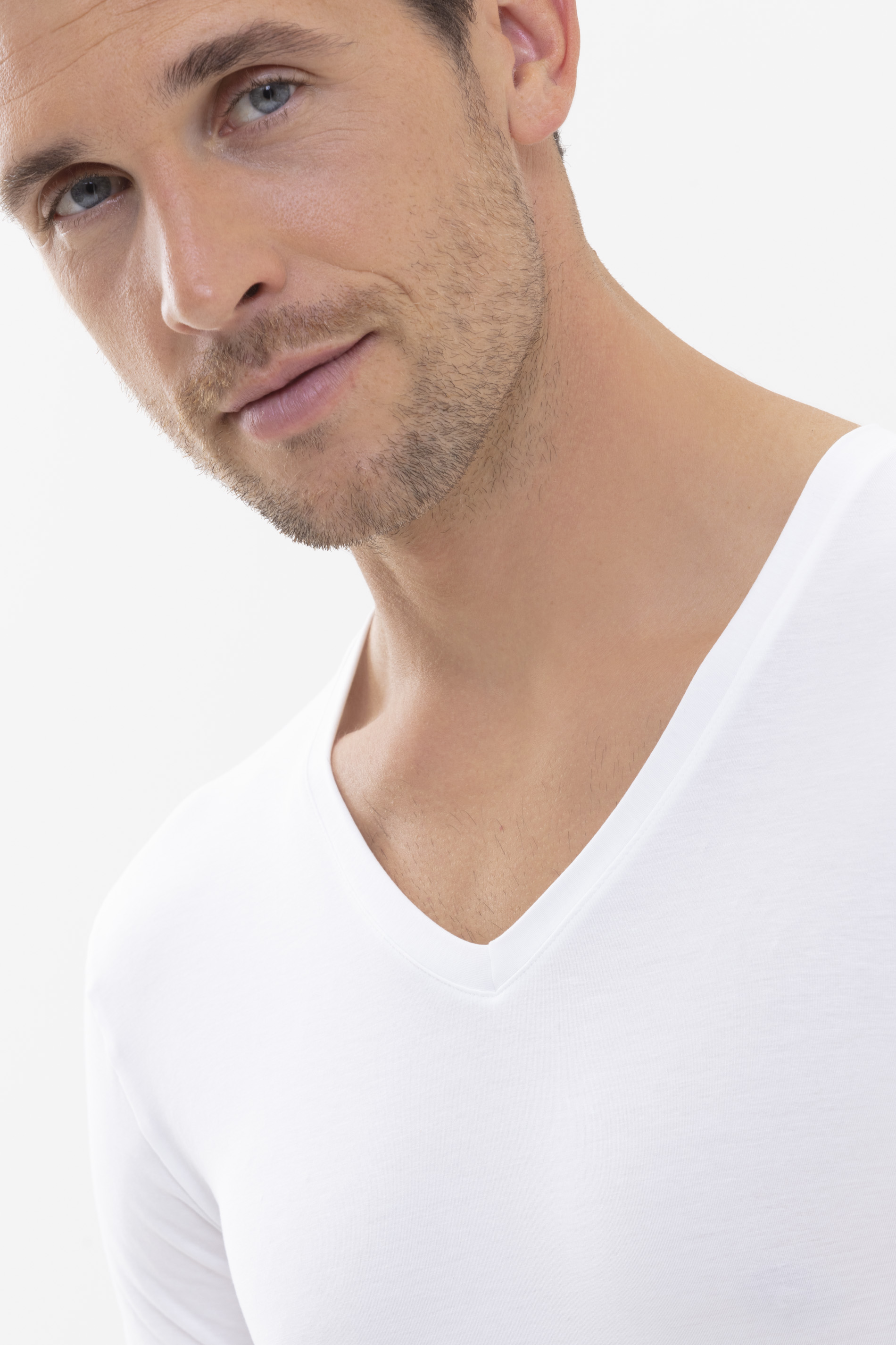 T-Shirt Weiss Serie Superior Modal Detailansicht 01 | mey®