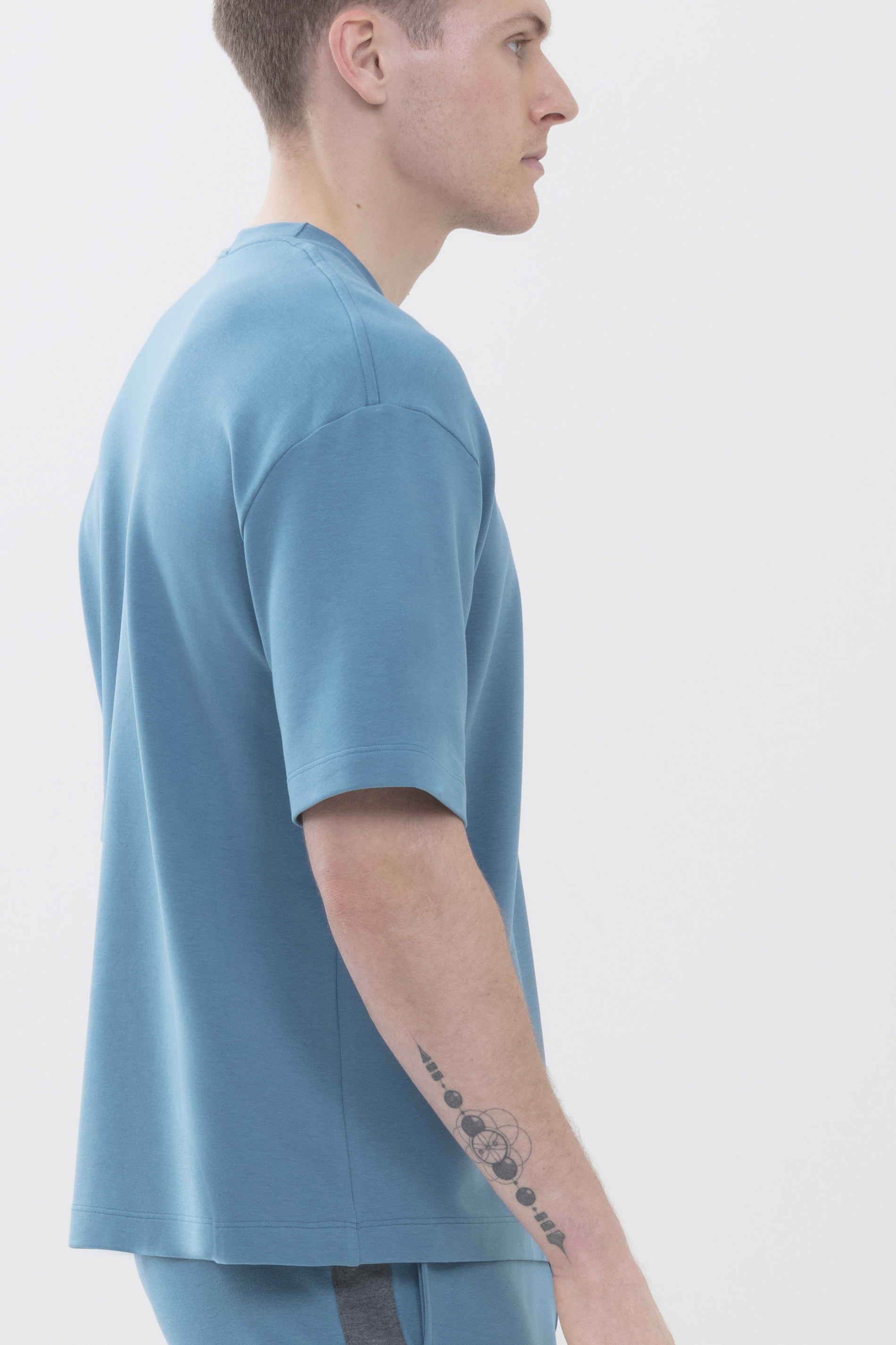 T-Shirt Yale Blue Serie Enjoy Colour Detailansicht 02 | mey®