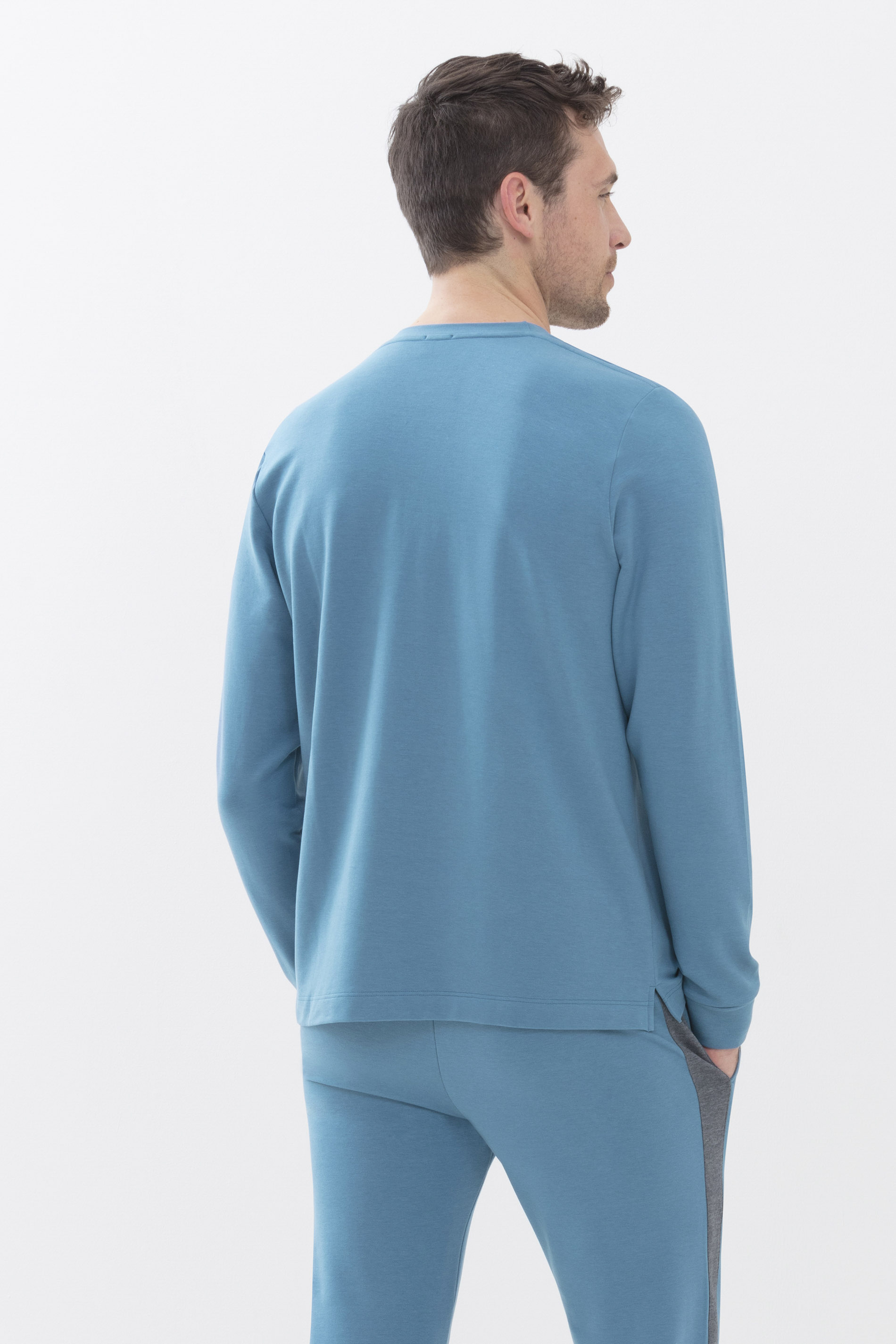 Long sleeves Yale Blue Serie Enjoy Colour Rear View | mey®
