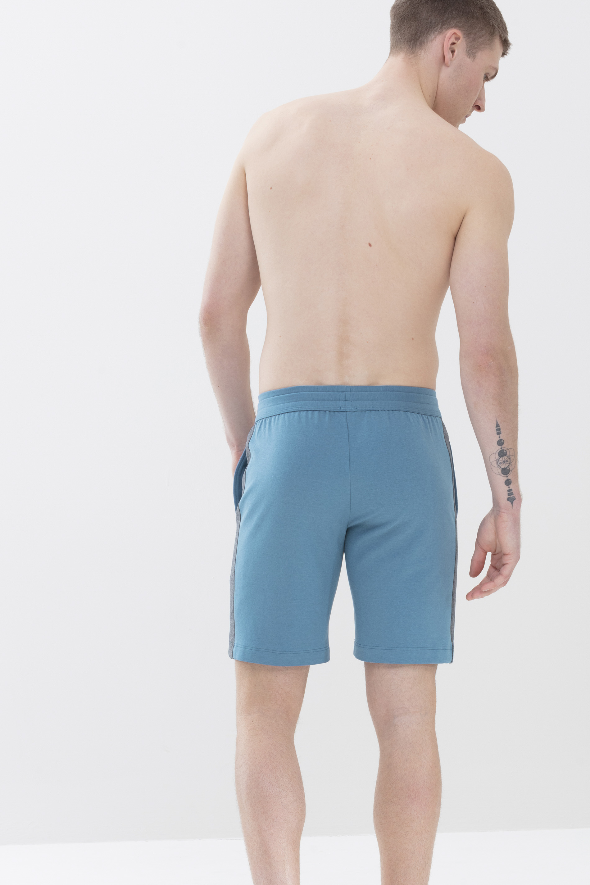 Shorts Yale Blue Serie Enjoy Colour Rear View | mey®