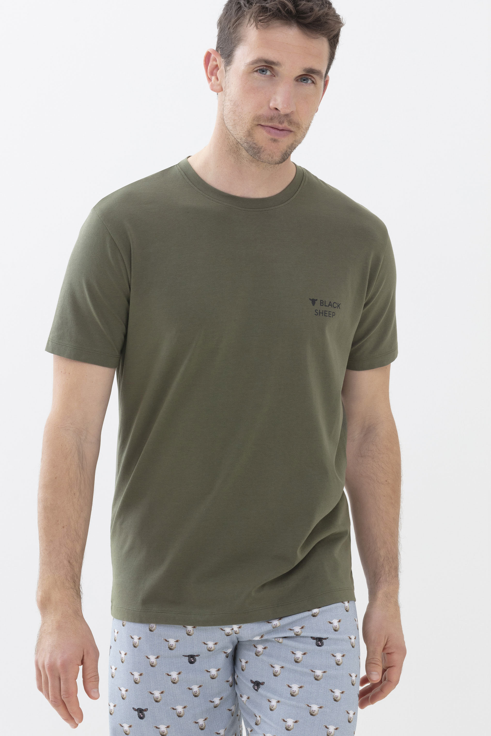 T-Shirt Khaki Serie RE:THINK BLACK Frontansicht | mey®
