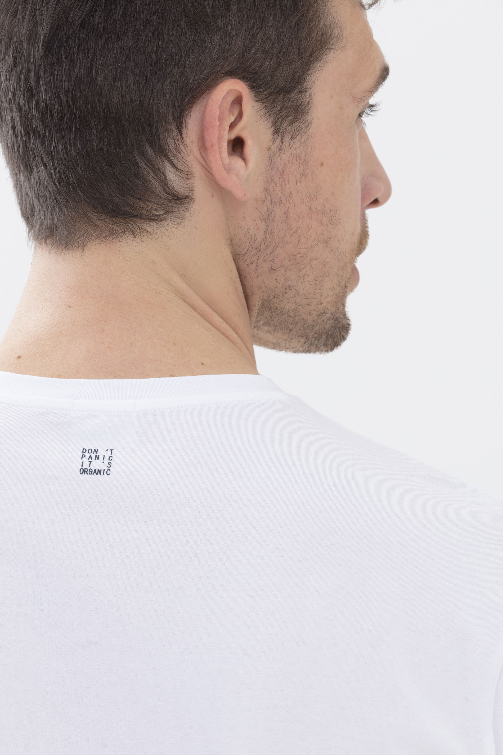 T-Shirt Weiss Serie Relax Detailansicht 01 | mey®