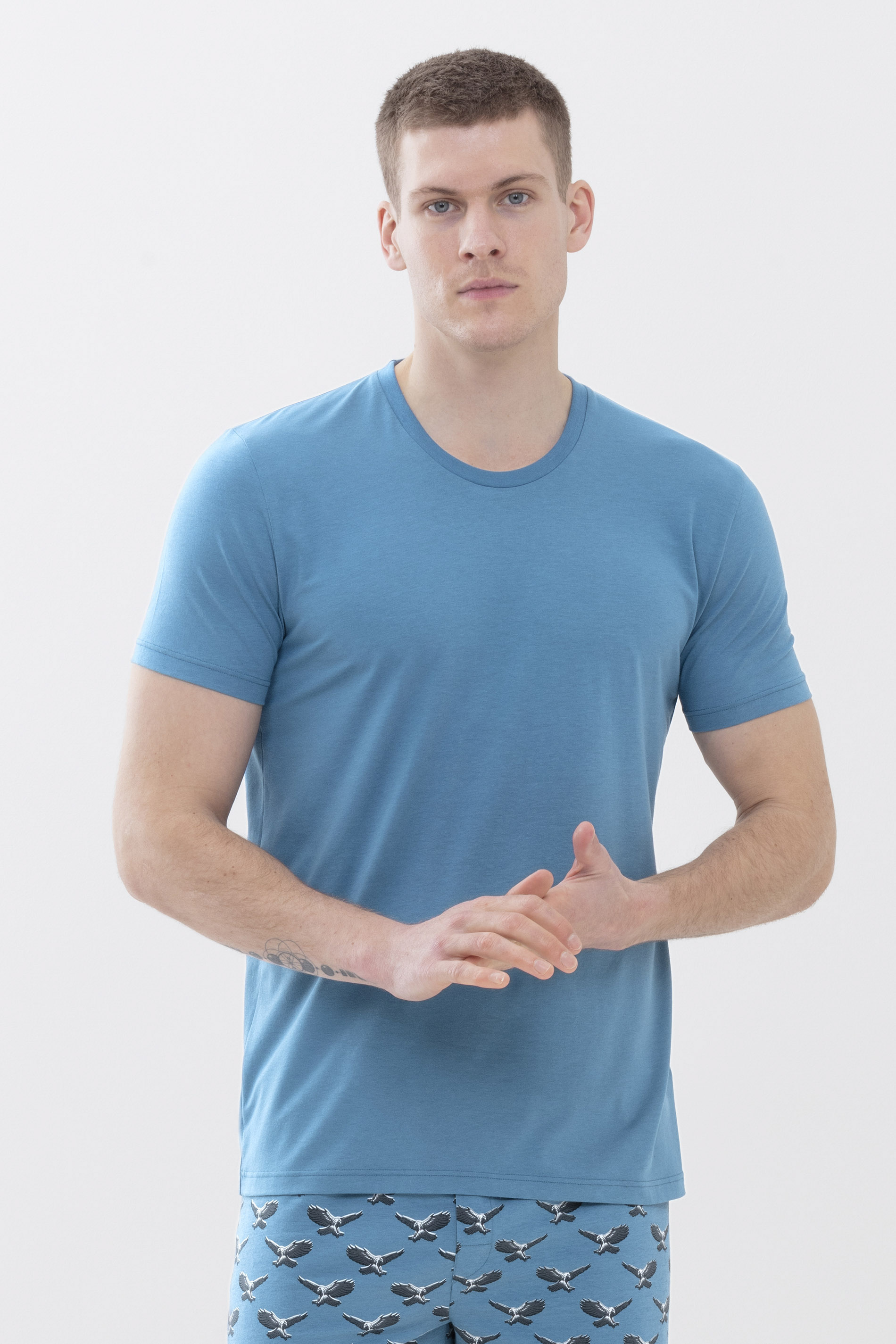 T-shirt Yale Blue Dry Cotton Colour Front View | mey®