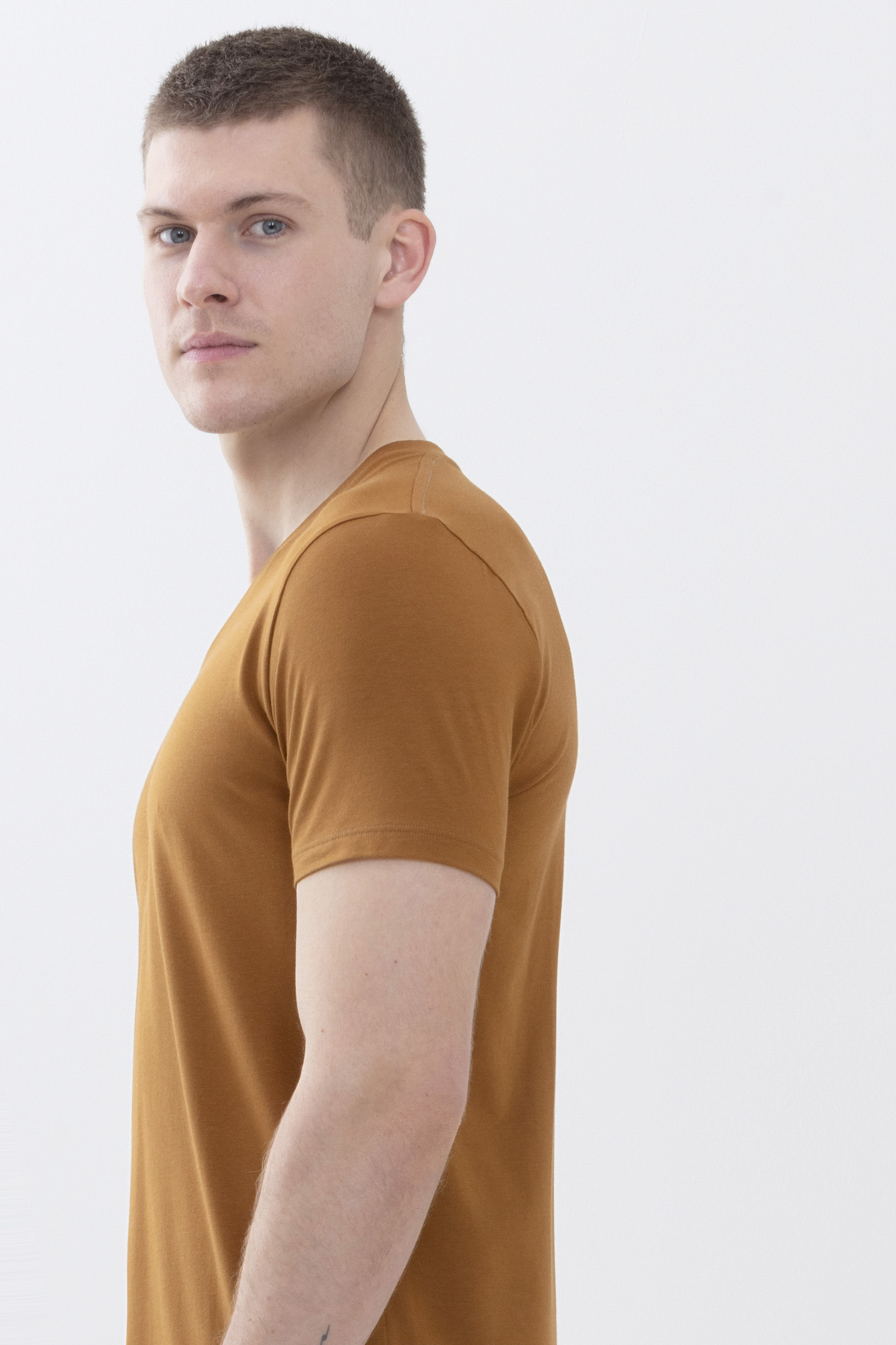 V-neck Brown Toffee Dry Cotton Colour Detail View 02 | mey®