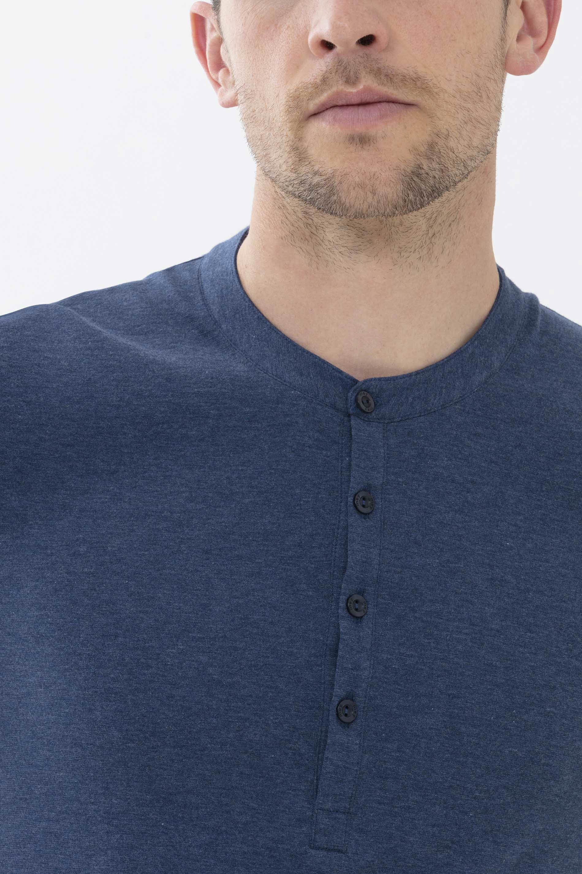 Langarm-Shirt Denim Blue Serie Ringwood Colour Detailansicht 01 | mey®