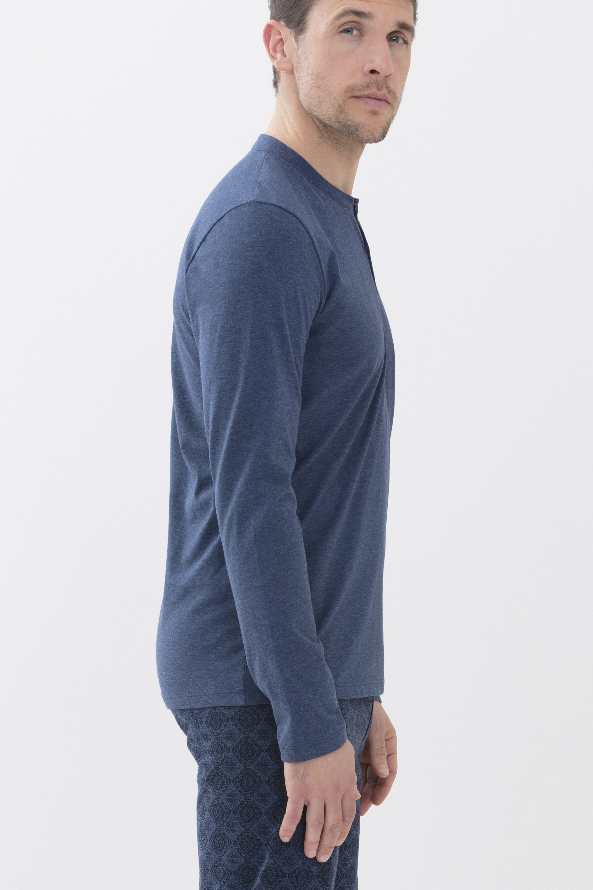 Long-sleeved shirt Denim Blue Serie Ringwood Colour Detail View 02 | mey®