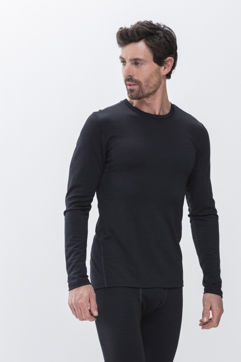 Long-sleeved Shirt Schwarz Serie Performance Frontansicht | mey®