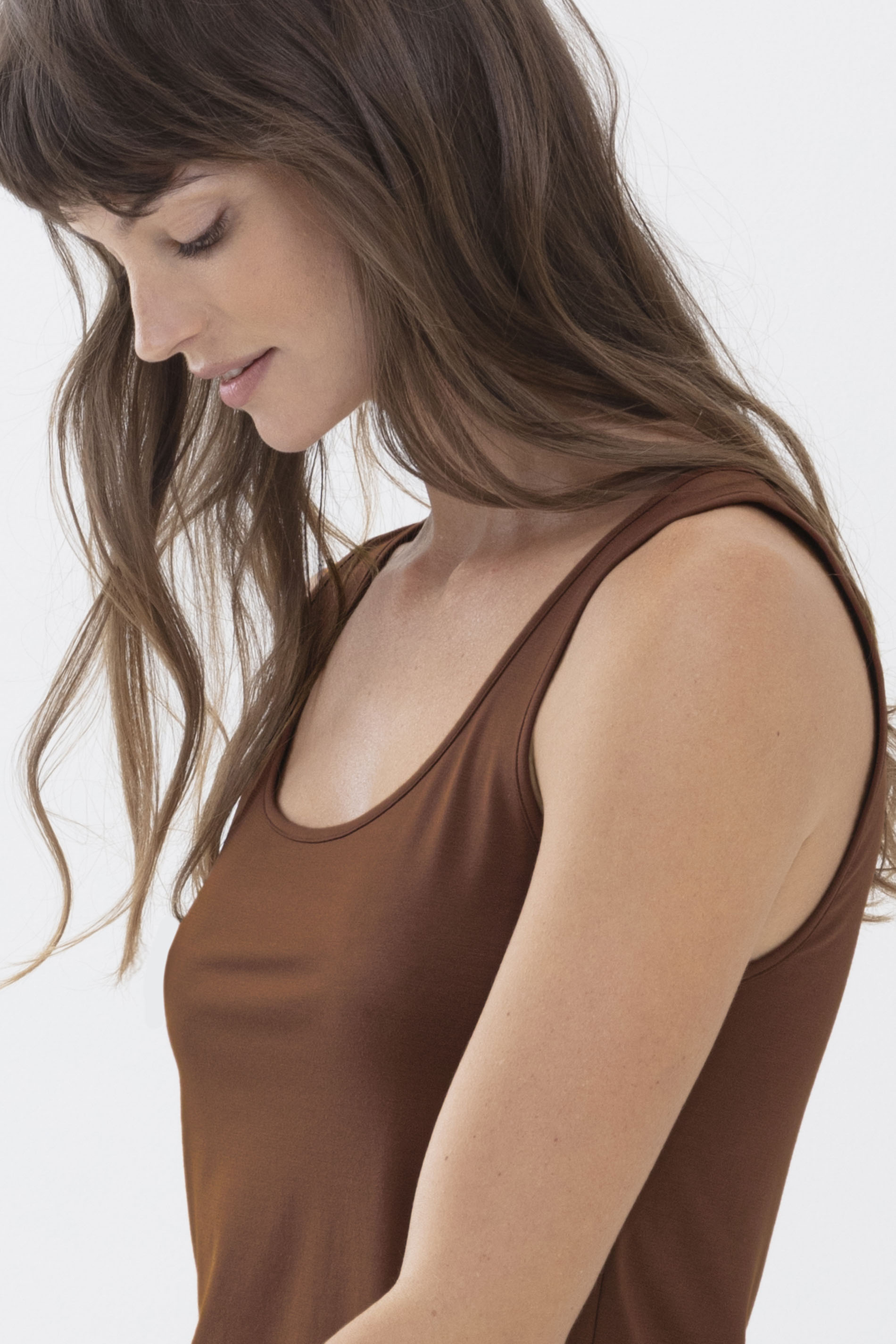 Top with wide straps Espresso Serie Mood Detail View 02 | mey®