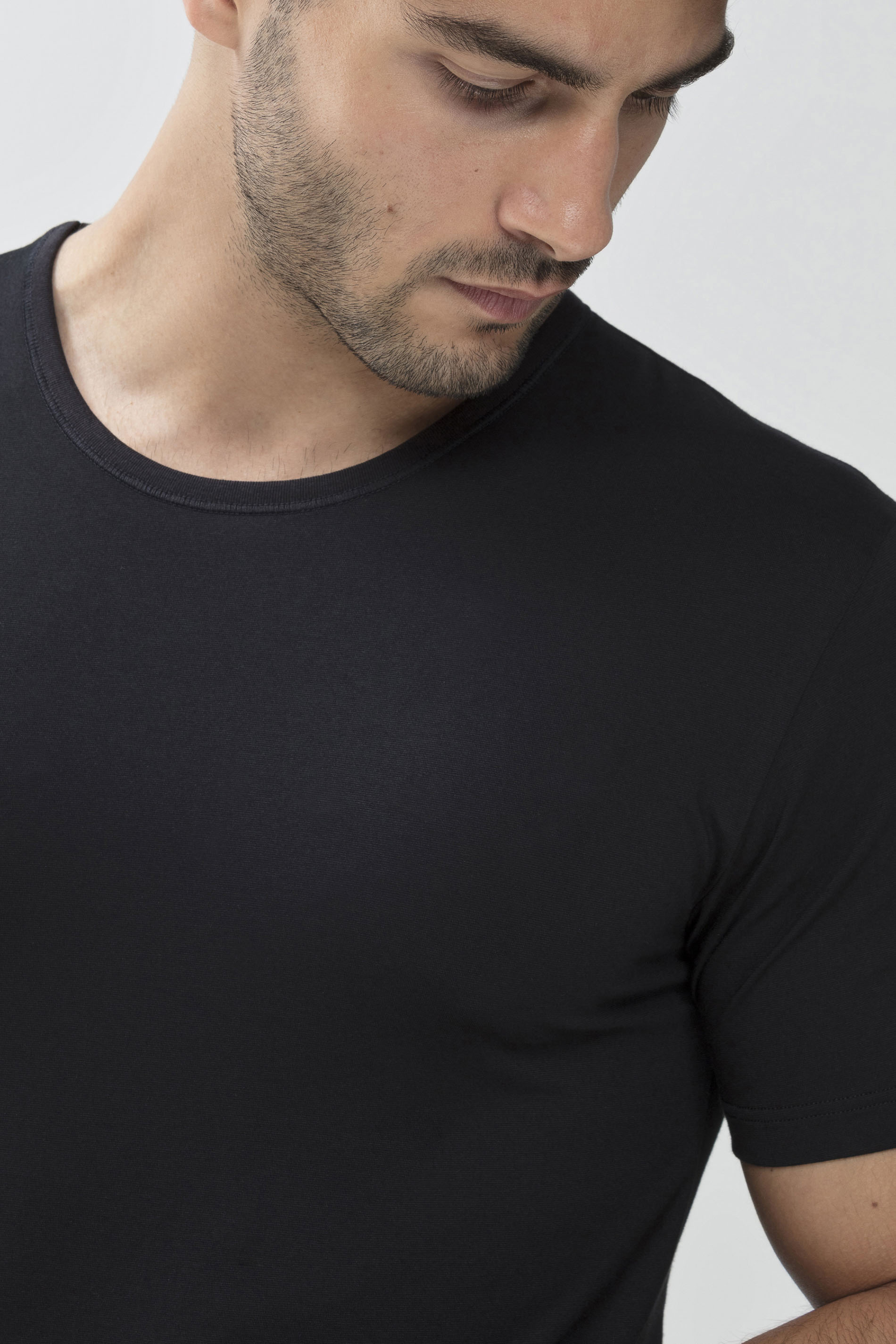 Shirt Black Serie Dry Cotton Detail View 01 | mey®