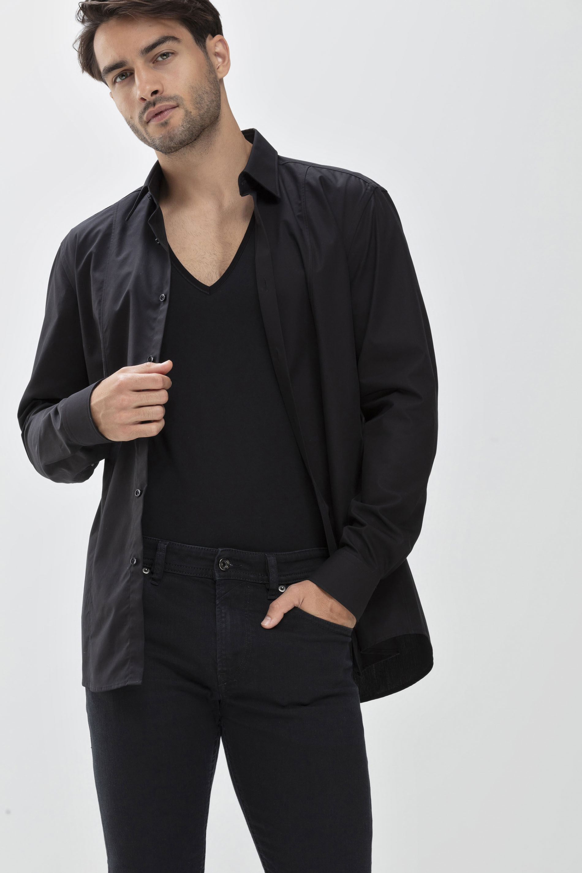 De onderhemd - v-hals Zwart Serie Dry Cotton Functional  Festlegen | mey®