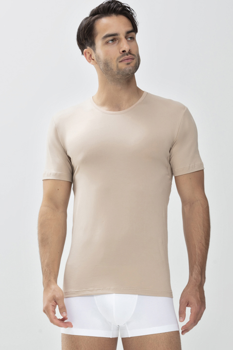 The undershirt - crew neck Light Skin Serie Dry Cotton Functional  Front View | mey®