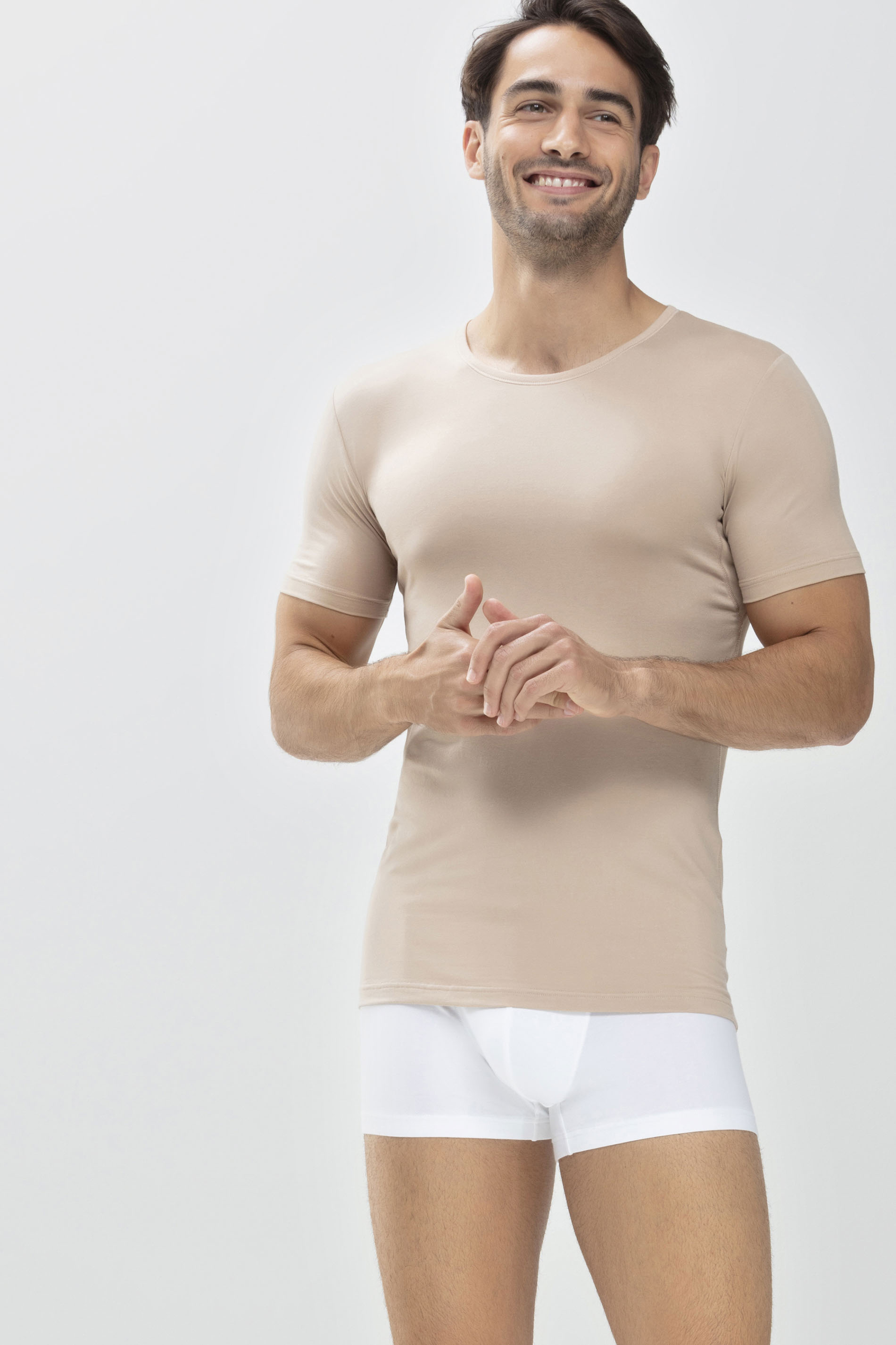 Das Drunterhemd - Crew-Neck | Slim fit Light Skin Serie Dry Cotton Functional  Front View | mey®