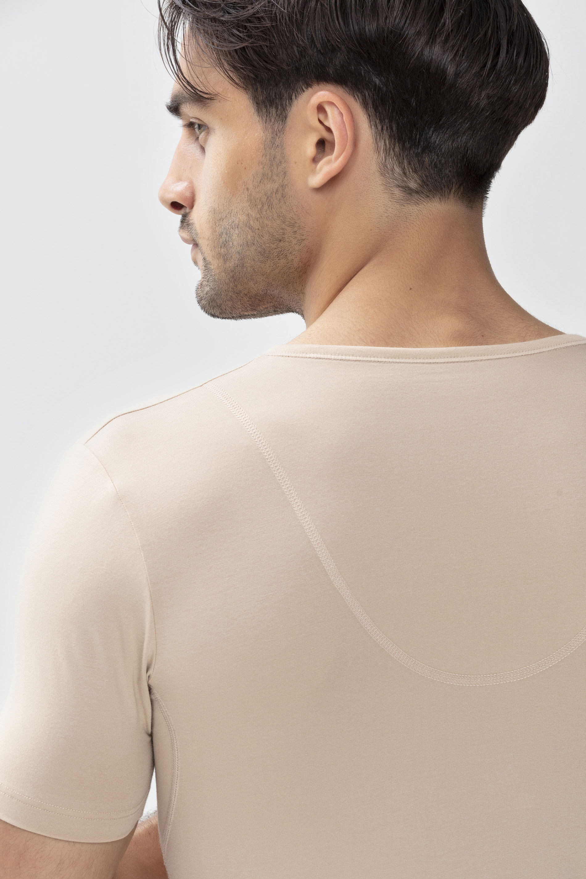 Das Drunterhemd - V-Neck | Slim fit Light Skin Serie Dry Cotton Functional  Detailansicht 01 | mey®