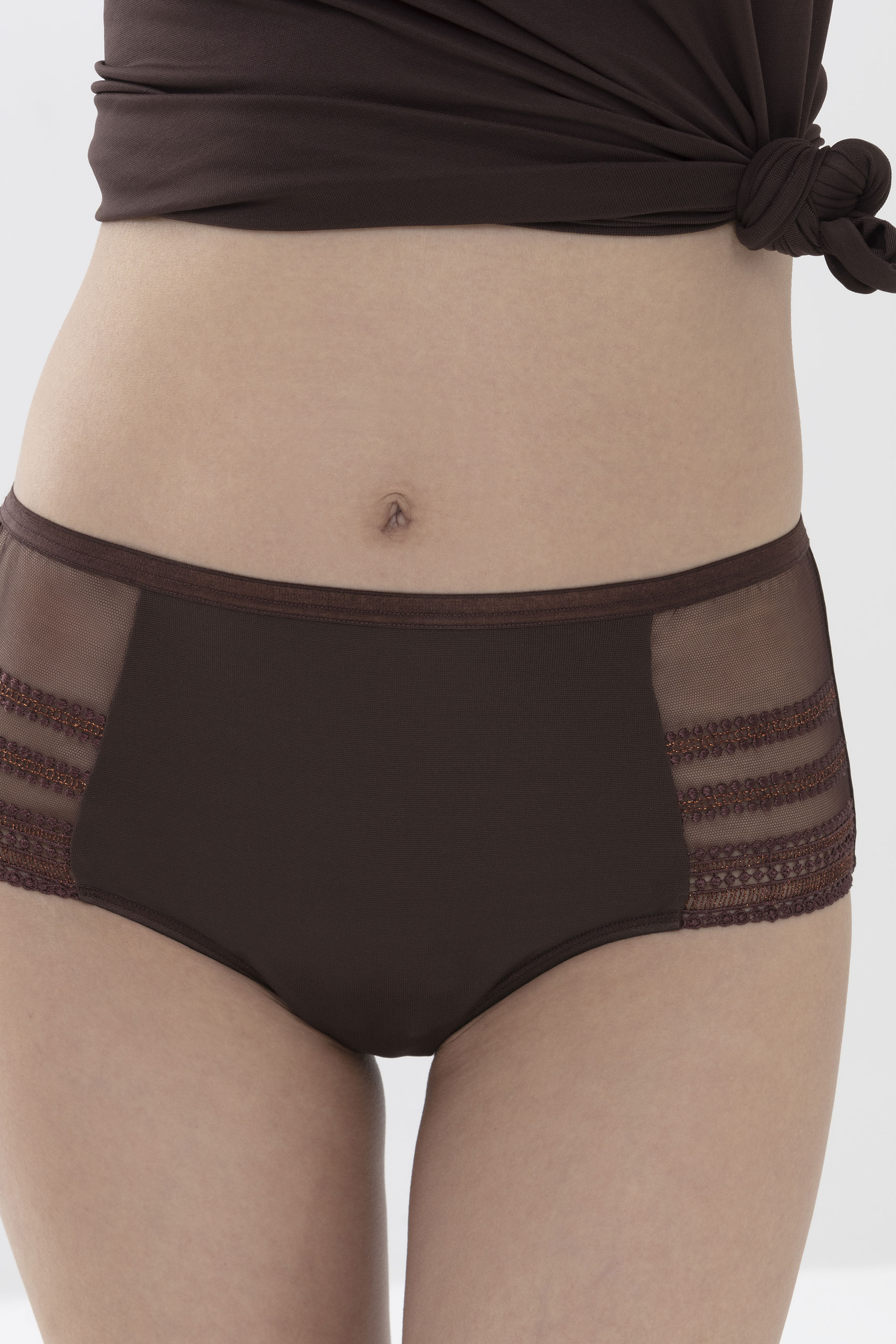 Panty Liquorice Brown Emotion Deluxe Detailansicht 01 | mey®
