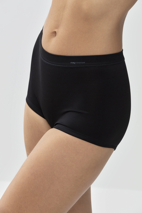 Panty Black Serie Emotion Front View | mey®