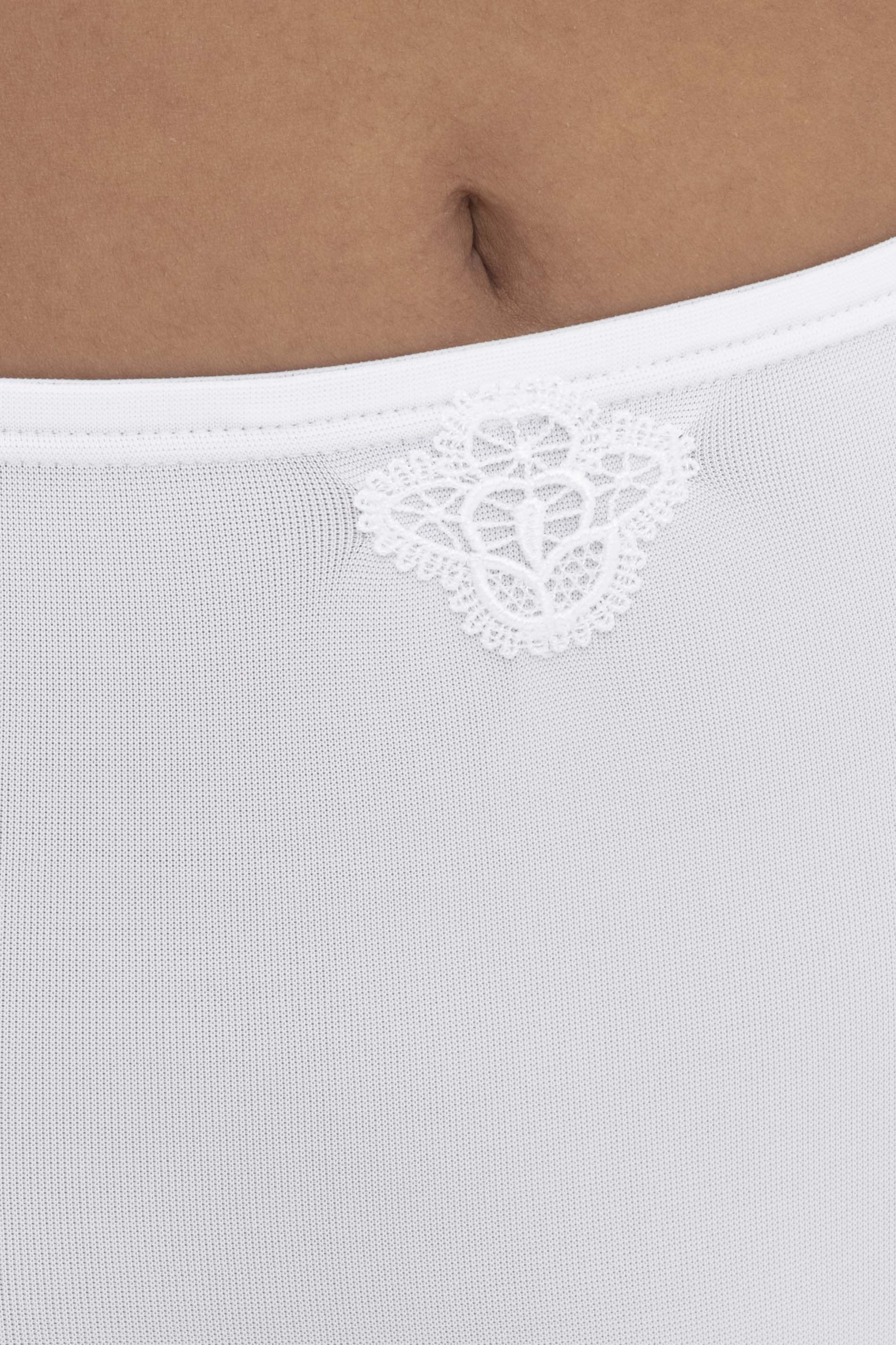 High-waisted briefs White Serie Emotion Elegance Detail View 01 | mey®