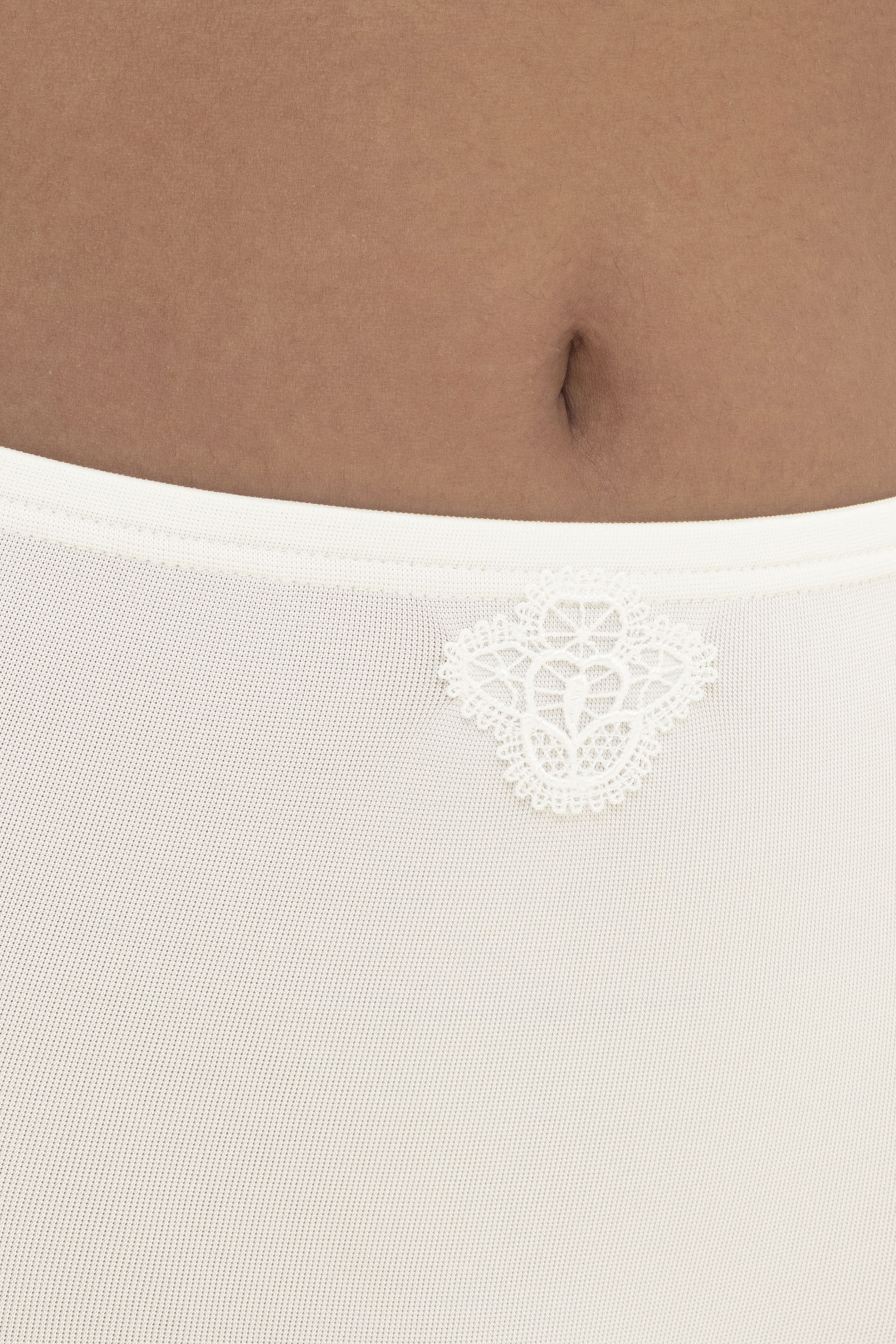 High-waisted briefs Champagner Serie Emotion Elegance Detail View 02 | mey®