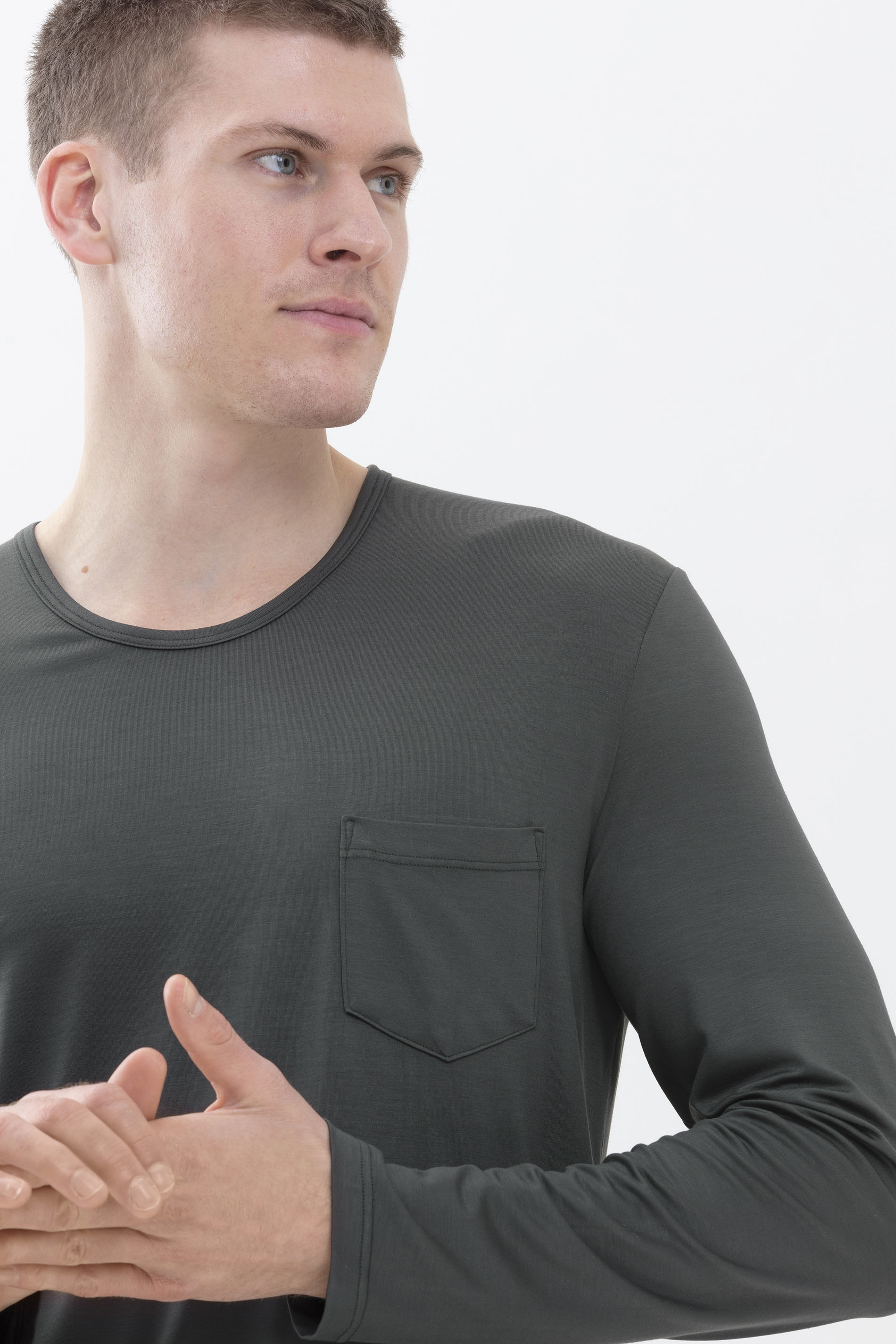 Homewear-shirt Stormy Grey Serie Jefferson Modal Detailweergave 01 | mey®