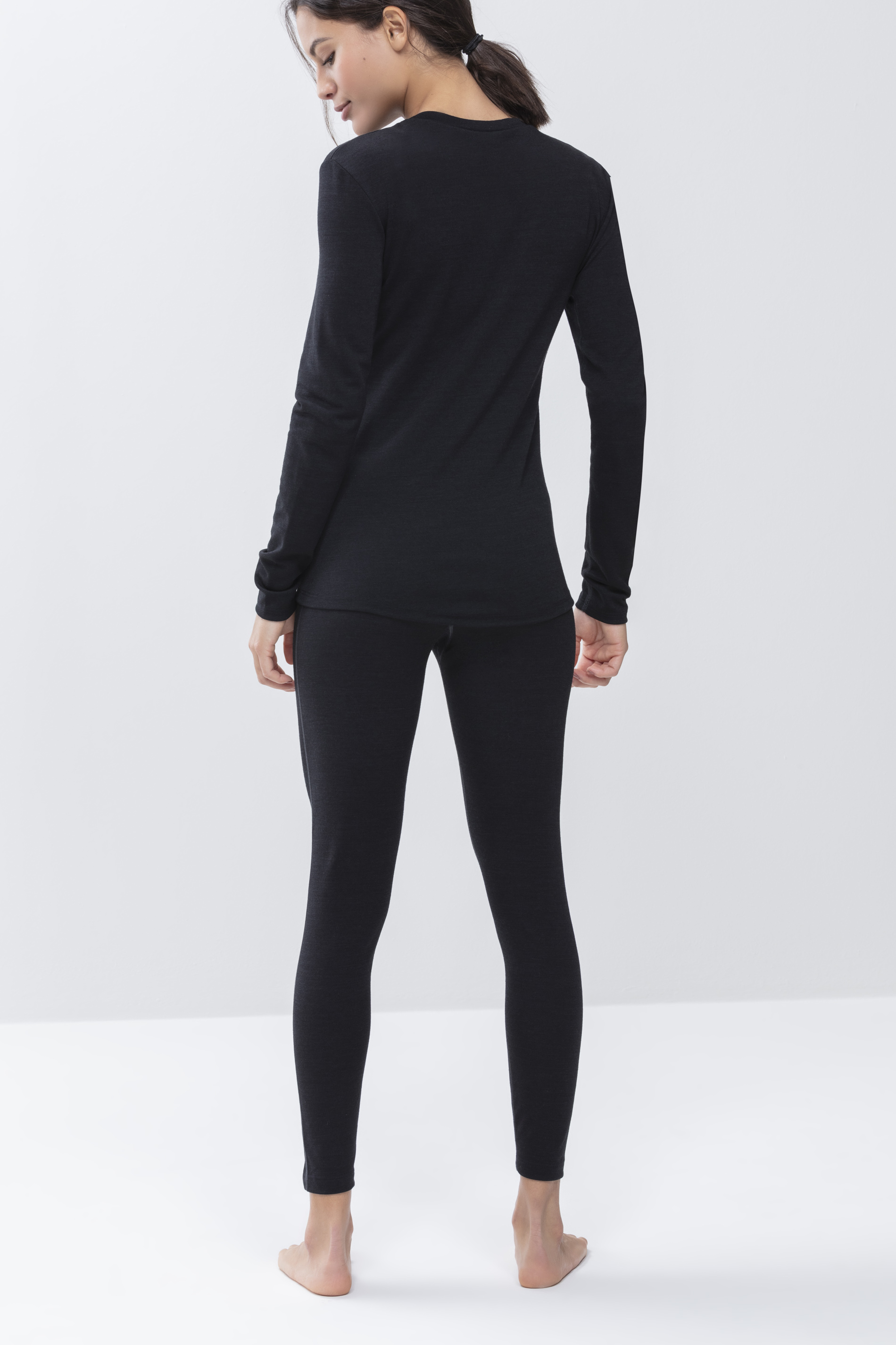 Long-Sleeved Shirt Zwart Serie Performance Achteraanzicht | mey®