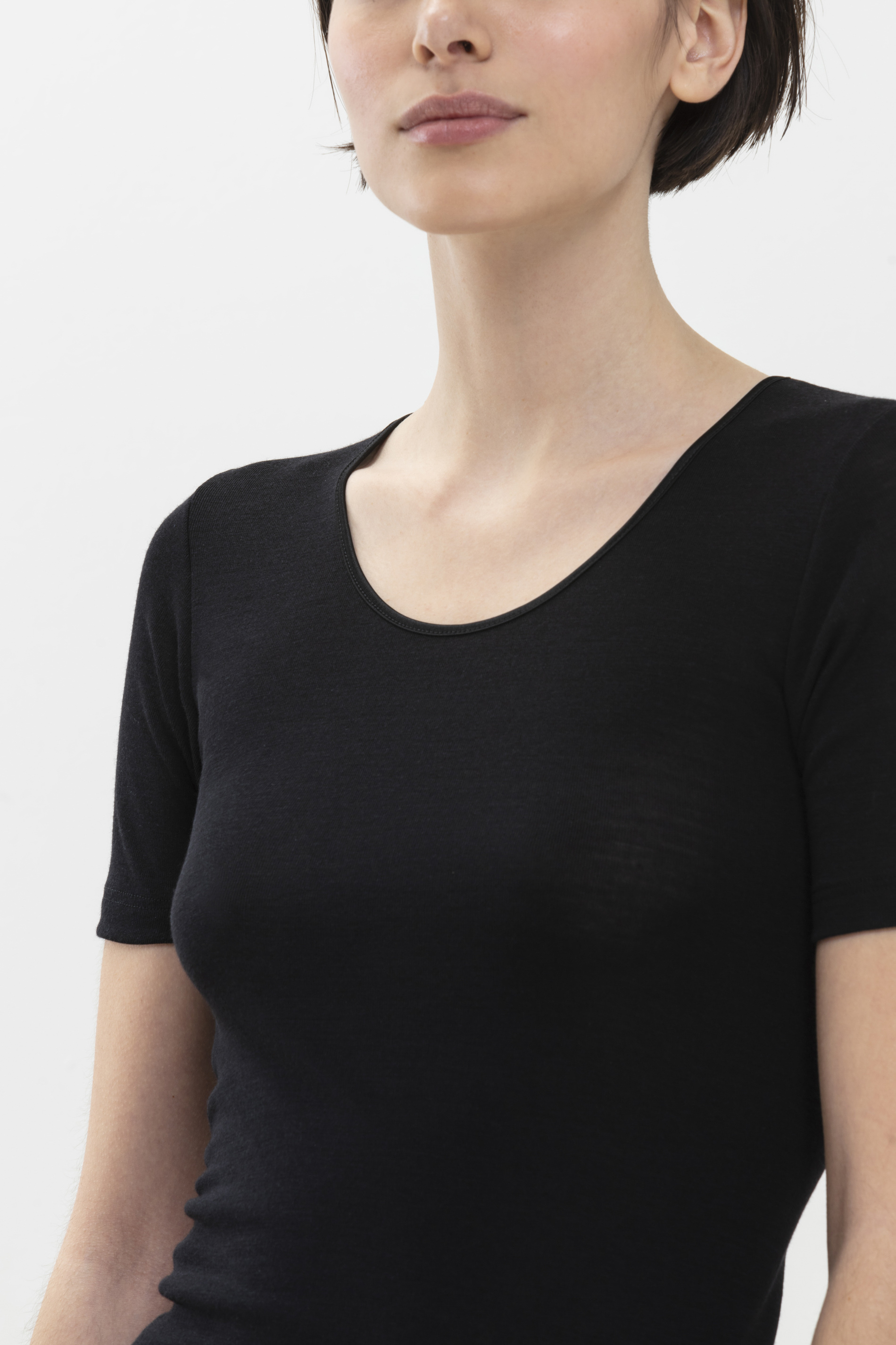 Shirt Zwart Serie Exquisite Detailweergave 01 | mey®