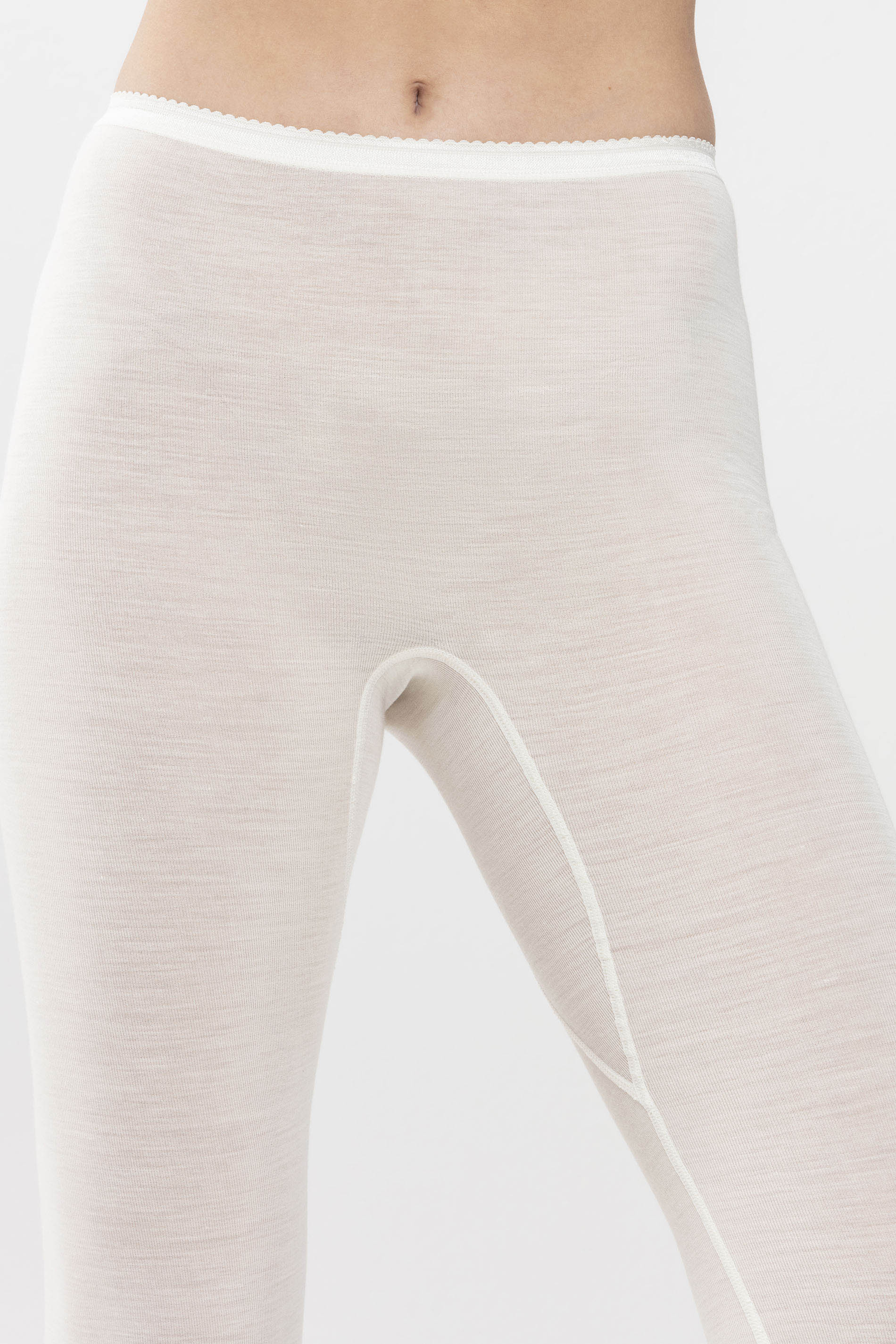 Leggings White Serie Exquisite Detail View 01 | mey®
