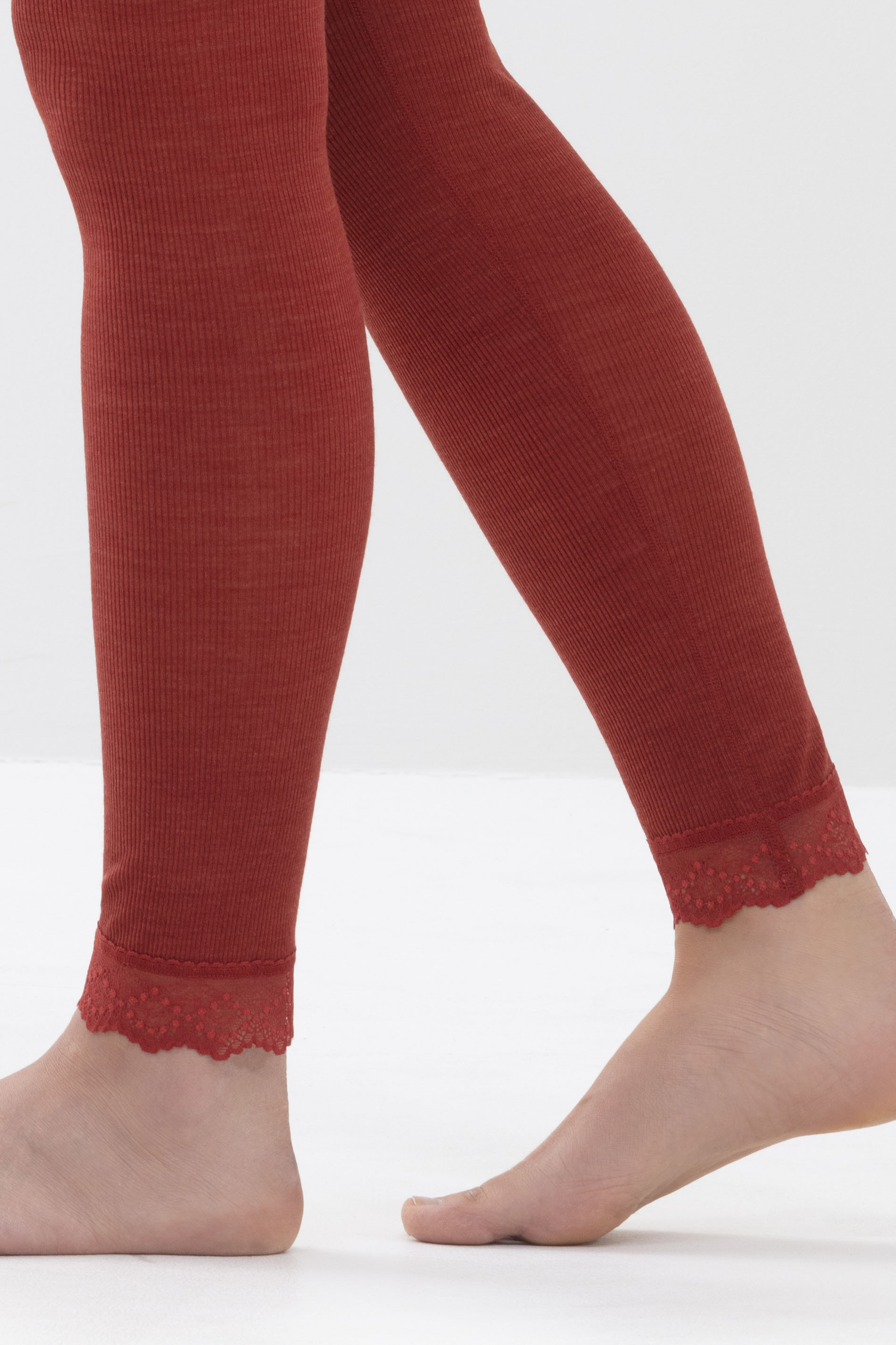 Leggings Red Pepper Serie Silk Rib Wool Detail View 02 | mey®