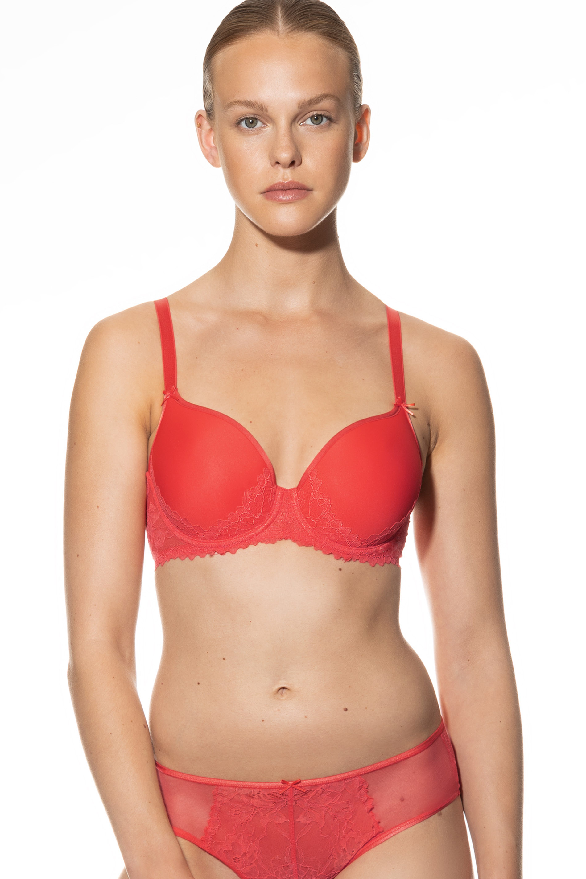 Spacer bra | Full Cup Serie Fabulous Front View | mey®