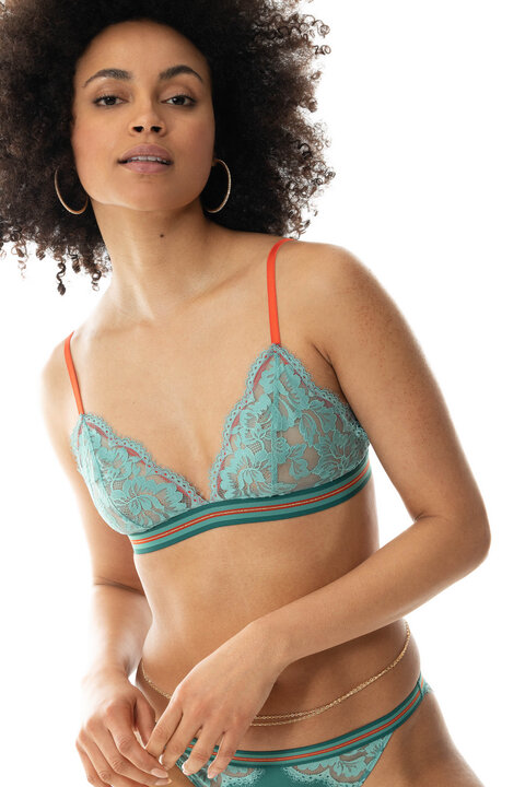 Triangle bra | no underwire Serie Poetry Vogue Front View | mey®