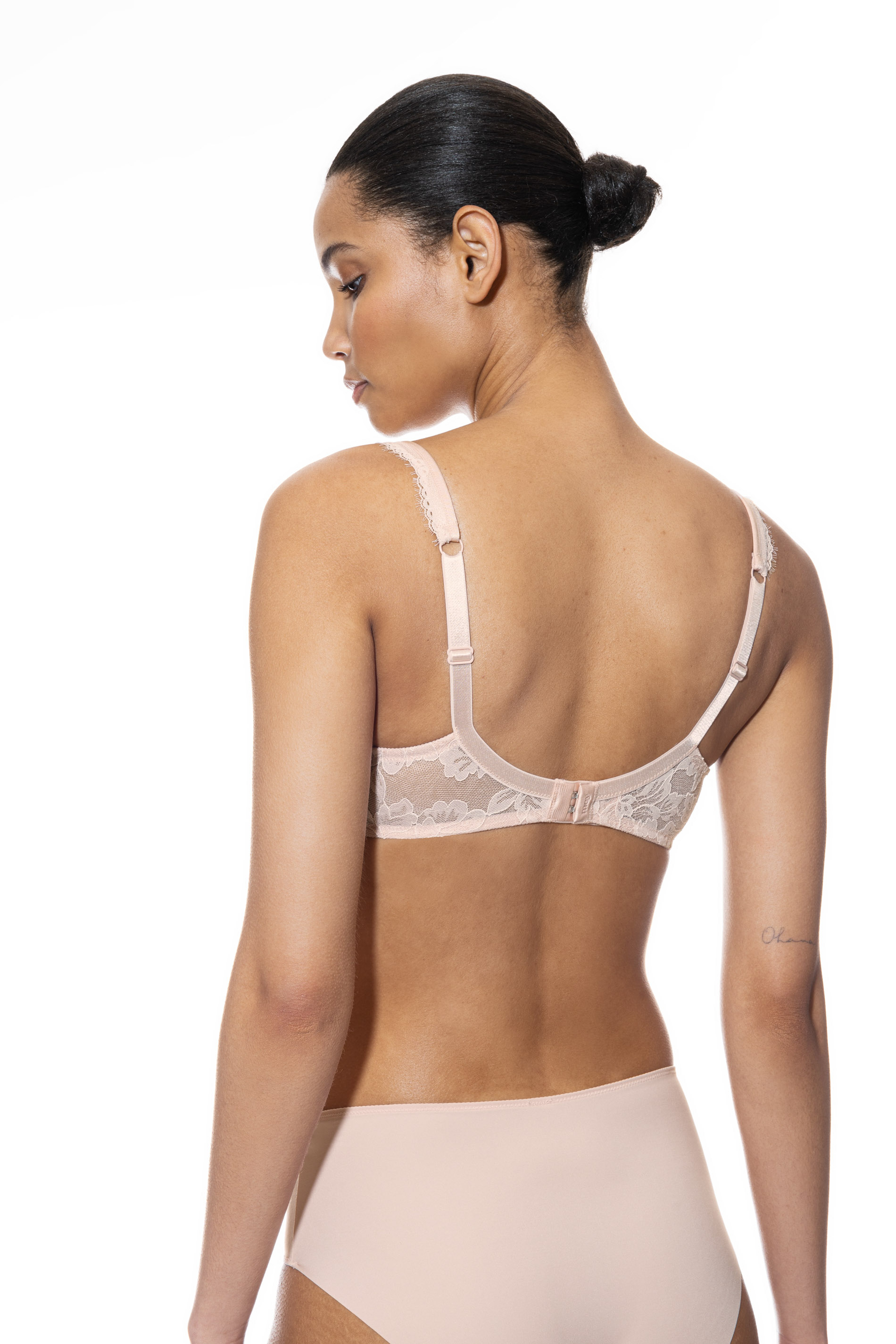 Spacer bra | Full Cup Blossom Serie Amazing Rear View | mey®