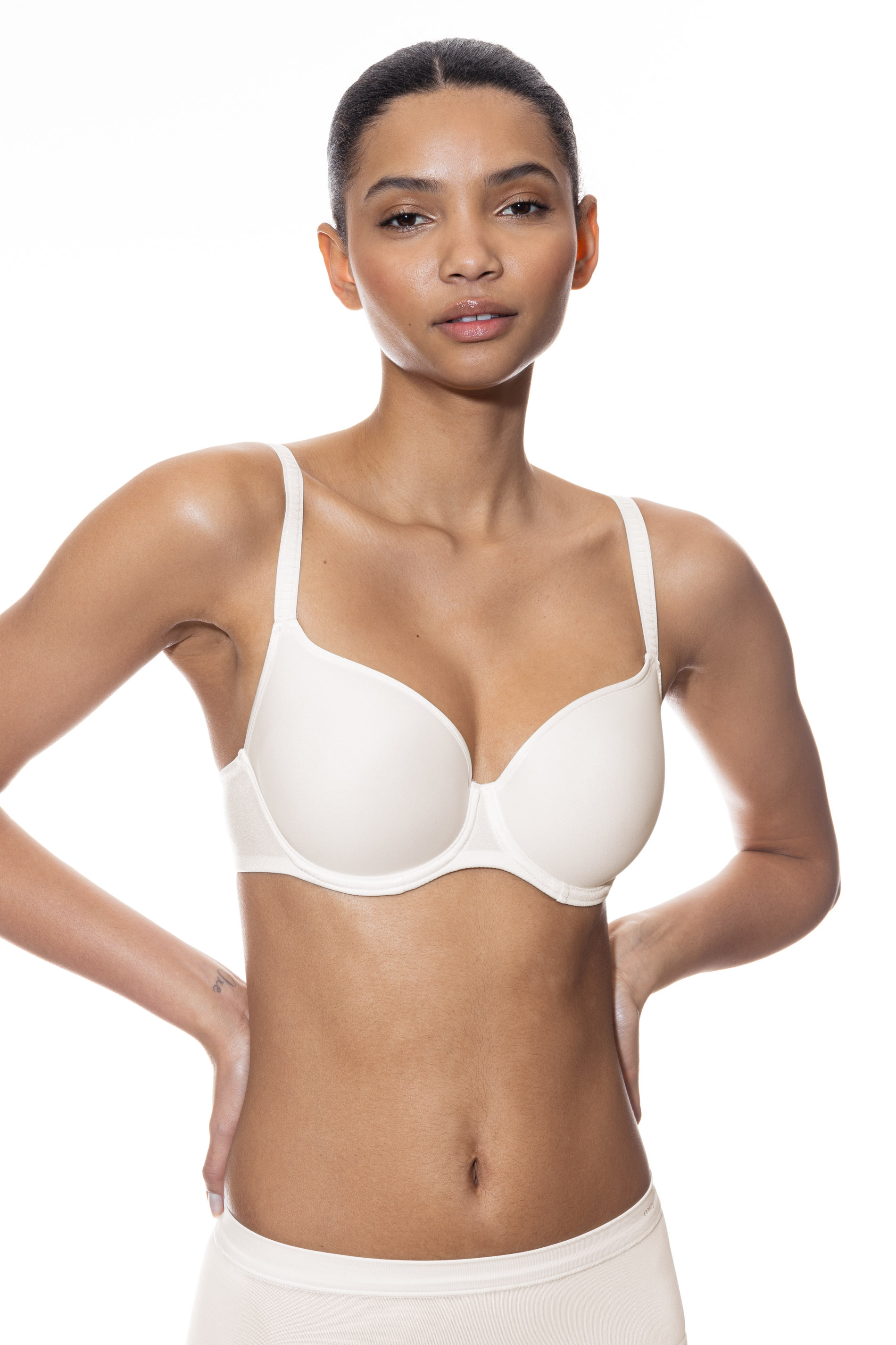 Spacer bra Champagner Serie Joan Front View | mey®
