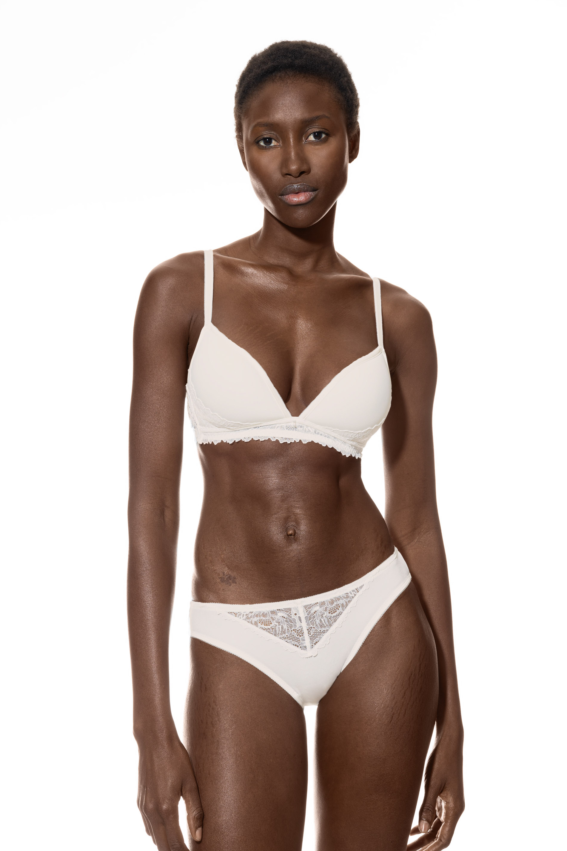 Spacer bra | no underwire Champagner Serie Luxurious Front View | mey®