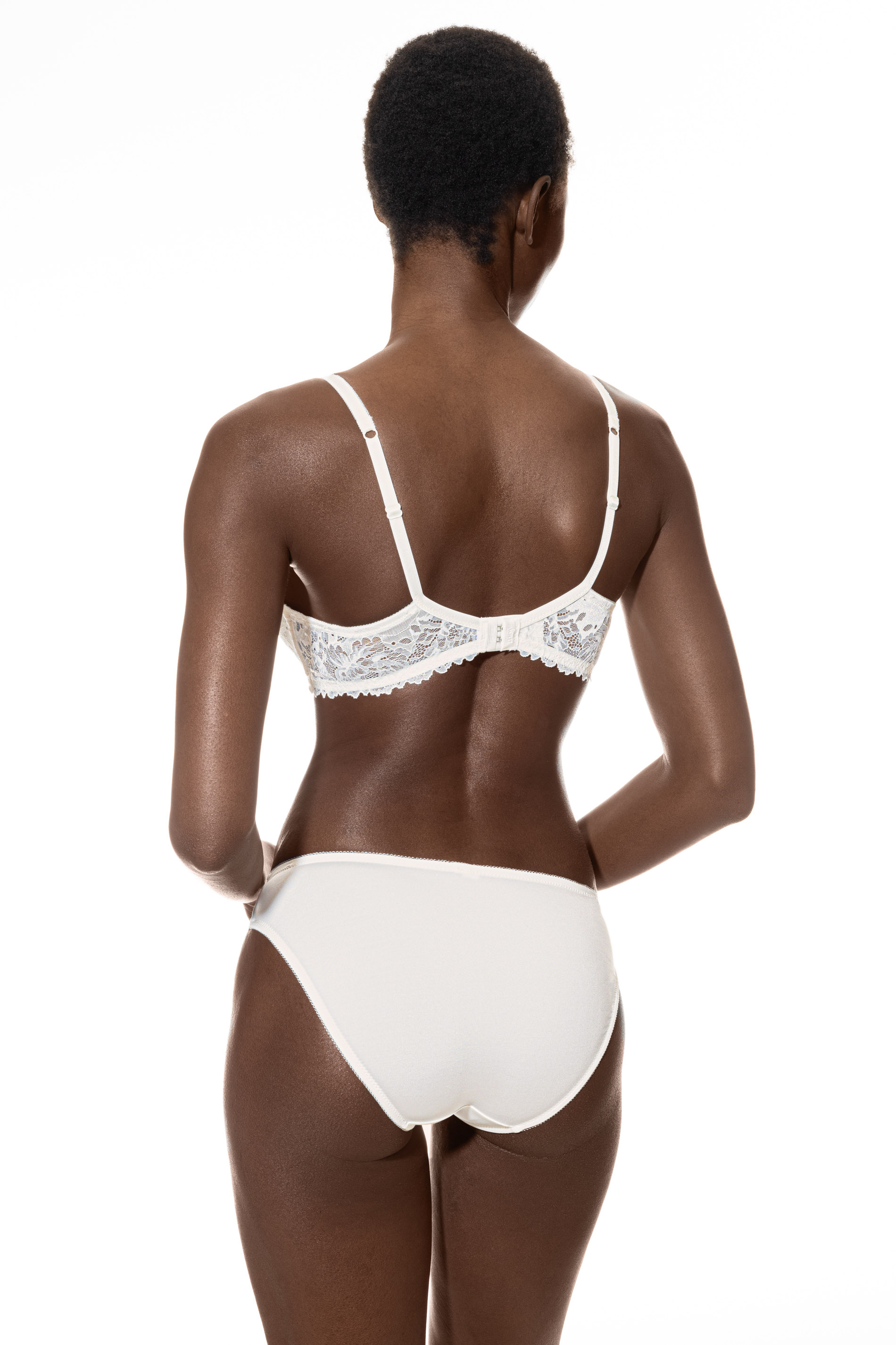 Spacer bra | no underwire Champagner Serie Luxurious Rear View | mey®