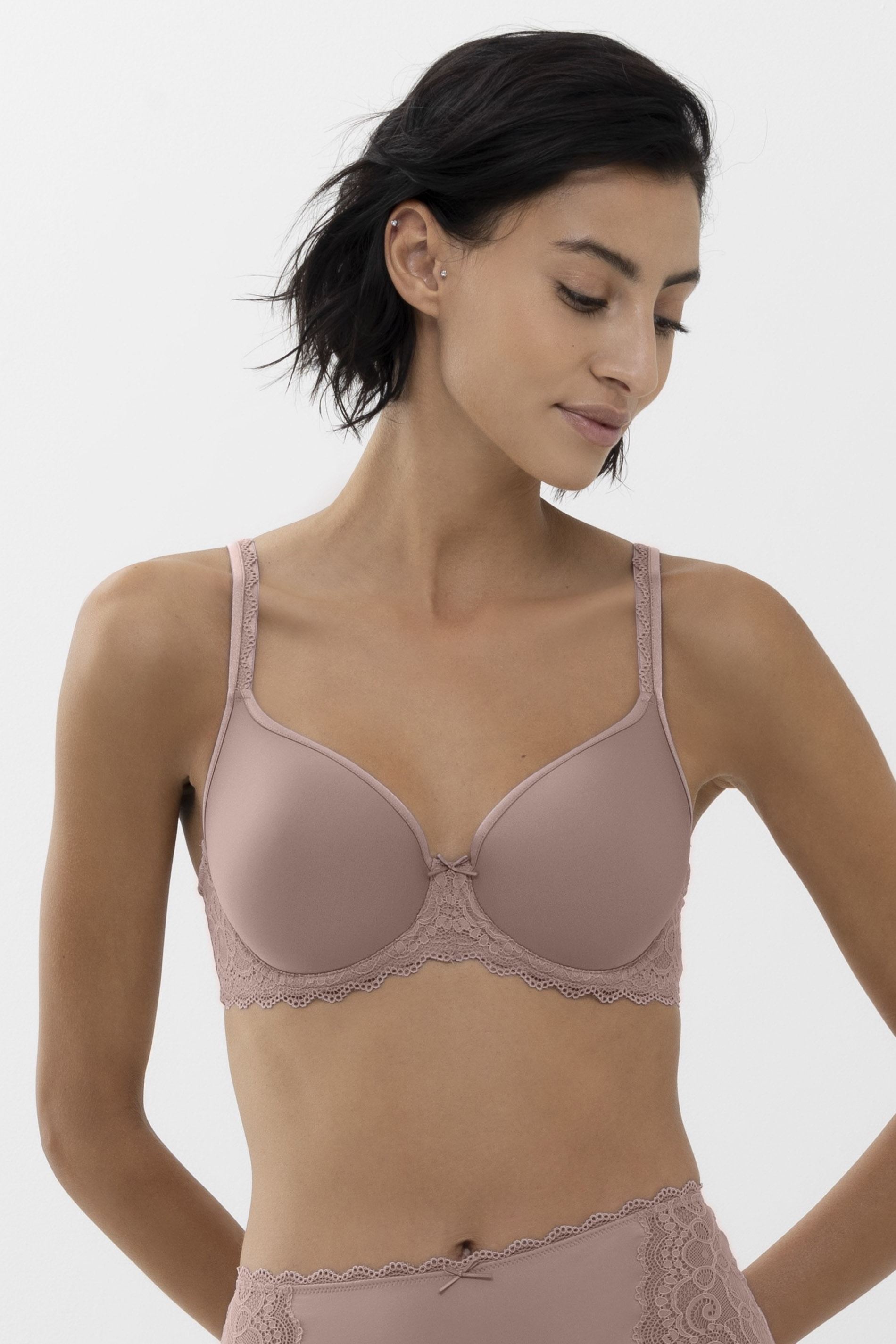 Spacer bra Serie Amorous Front View | mey®