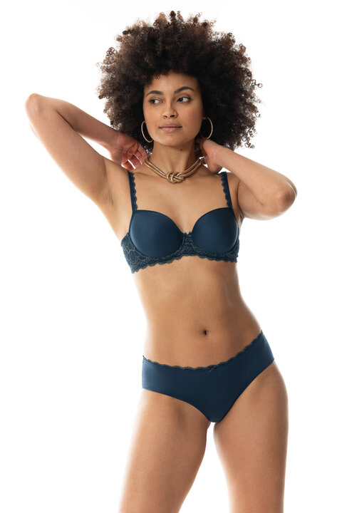 Spacer bra | Half Cup Serie Amorous Deluxe Front View | mey®